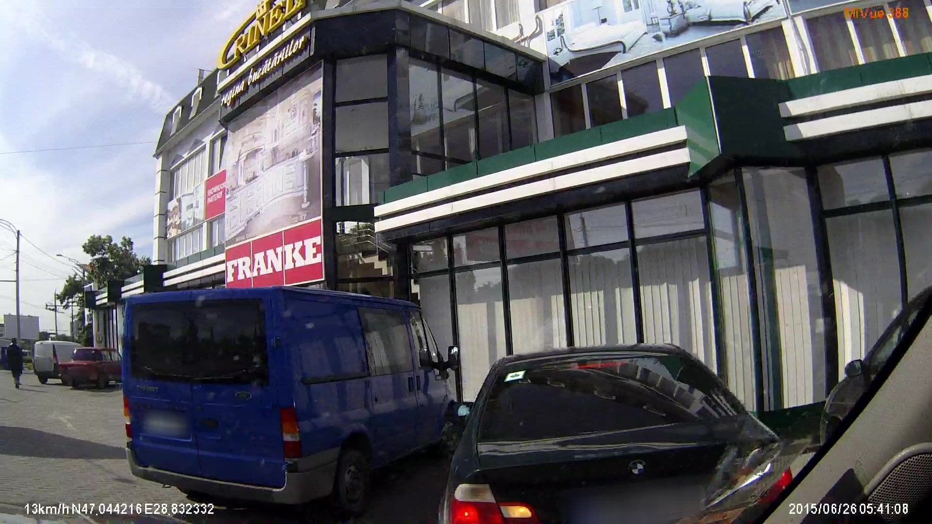 Street view near Hotel Iris, Chisinau — © tavi (CC BY-SA · Mapillary)