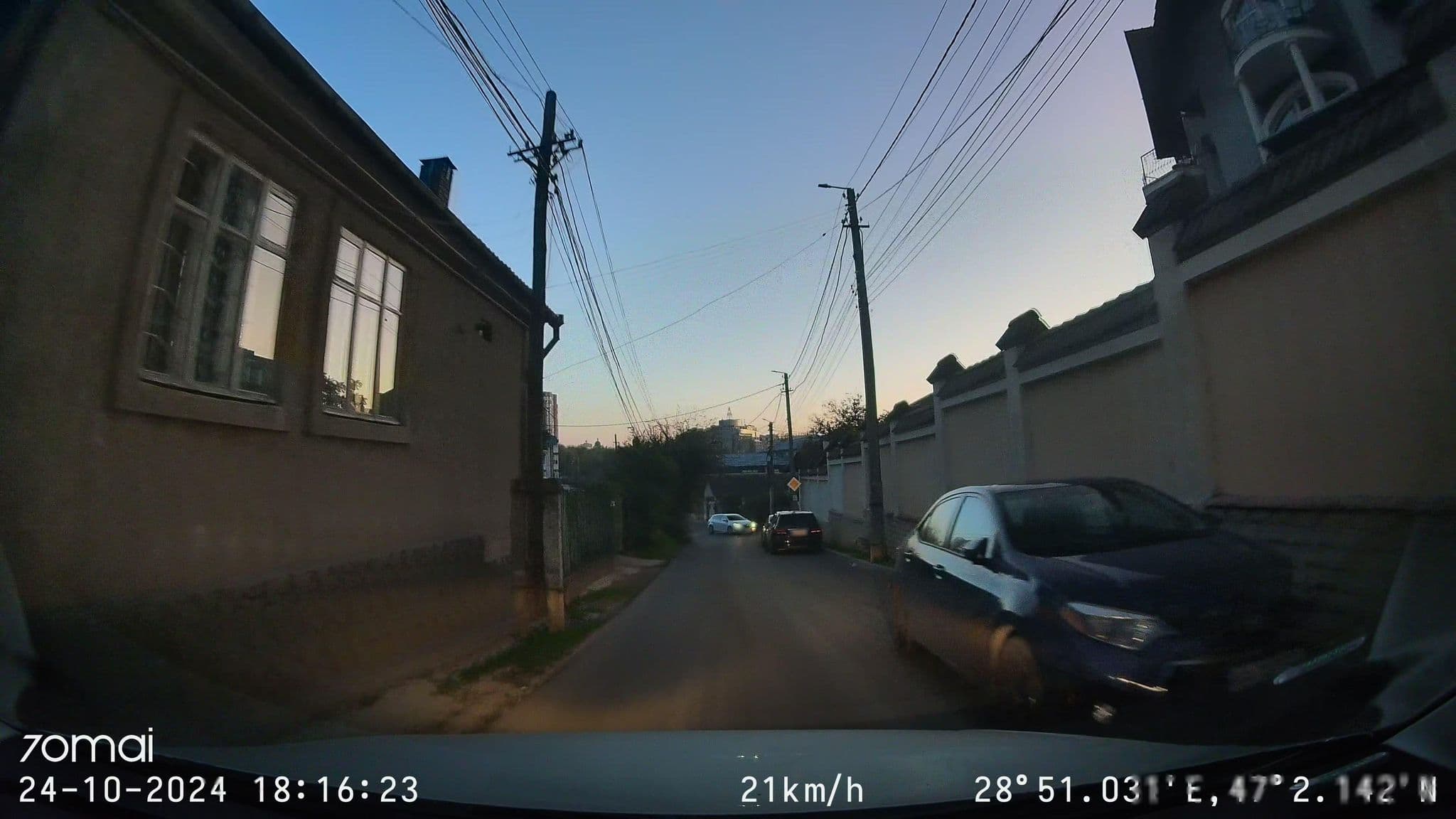 Street view near Shadow Hotel, Chisinau — © doriel (CC BY-SA · Mapillary)
