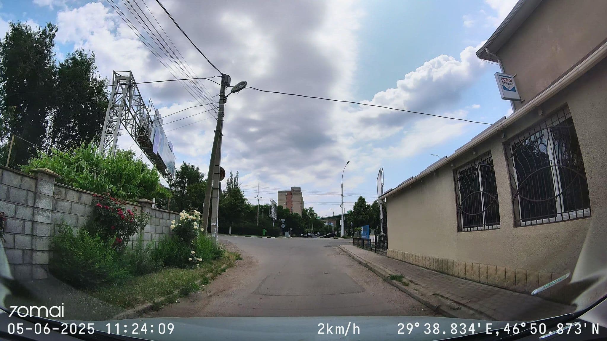 Street view near Семейное общ №11, Tiraspol — © doriel (CC BY-SA · Mapillary)