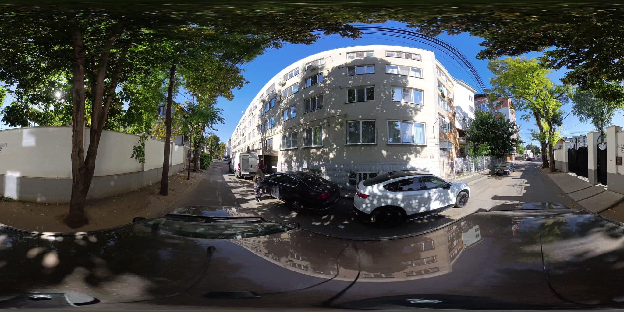 Street view near Art Rustic, Chisinau — © Sku1255 (CC BY-SA · Mapillary)