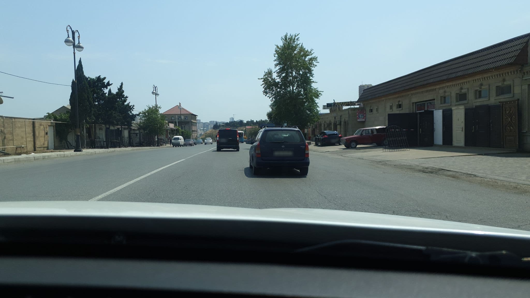 Street view near Günəş Motel, Qaraçuxur — © voland87 (CC BY-SA · Mapillary)