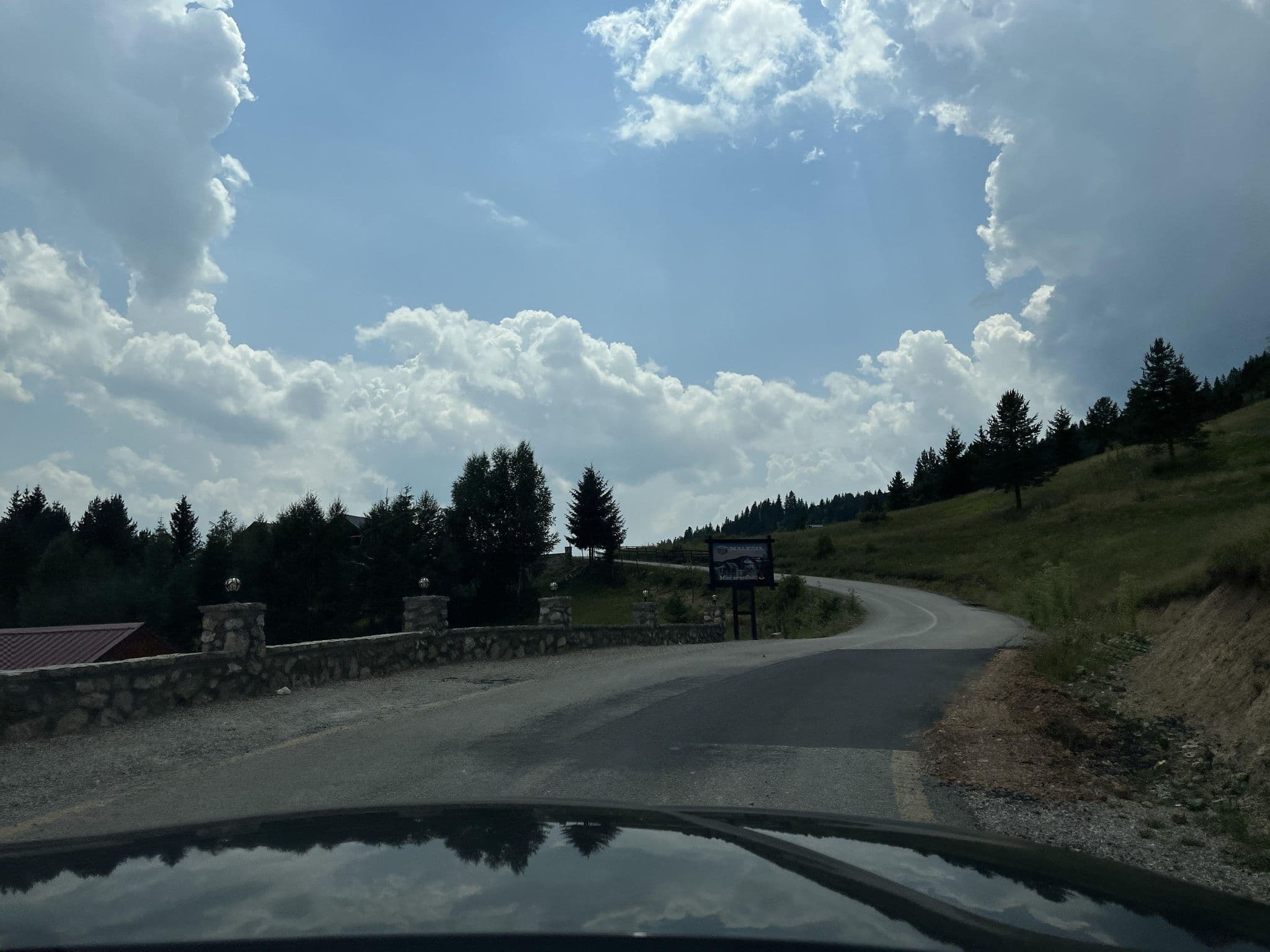 Street view near MALËSIA Eko Resort, Rožaje — © skromalee (CC BY-SA · Mapillary)