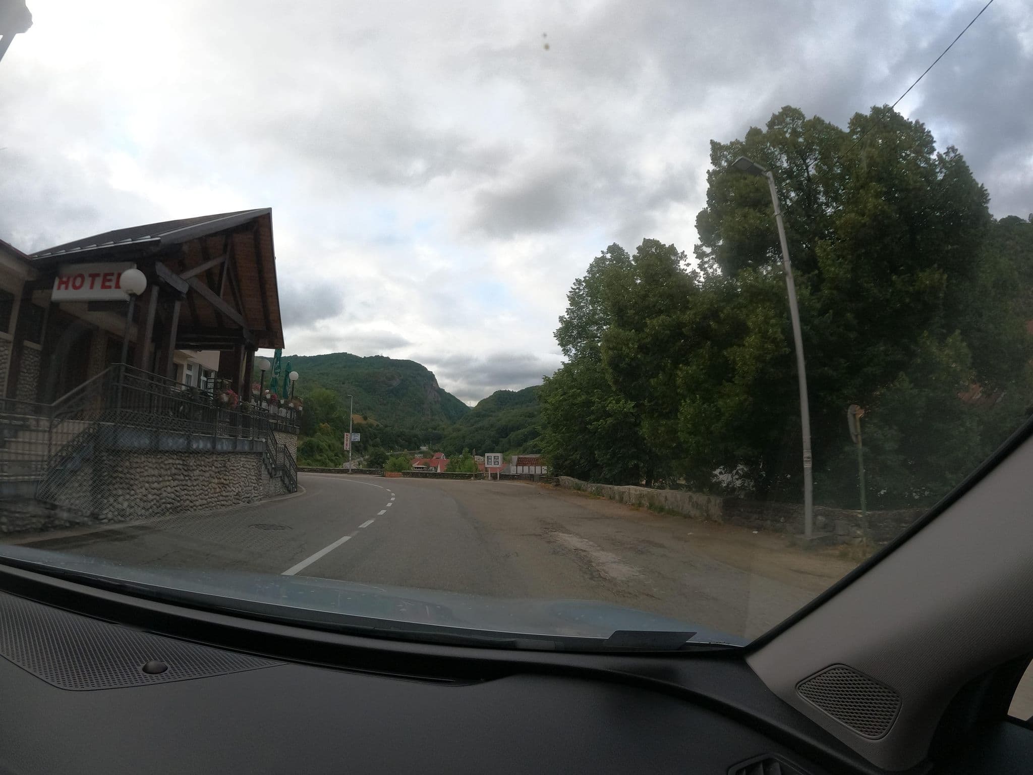 Street view near Hotel Šavnik, Žabljak — © borovac (CC BY-SA · Mapillary)
