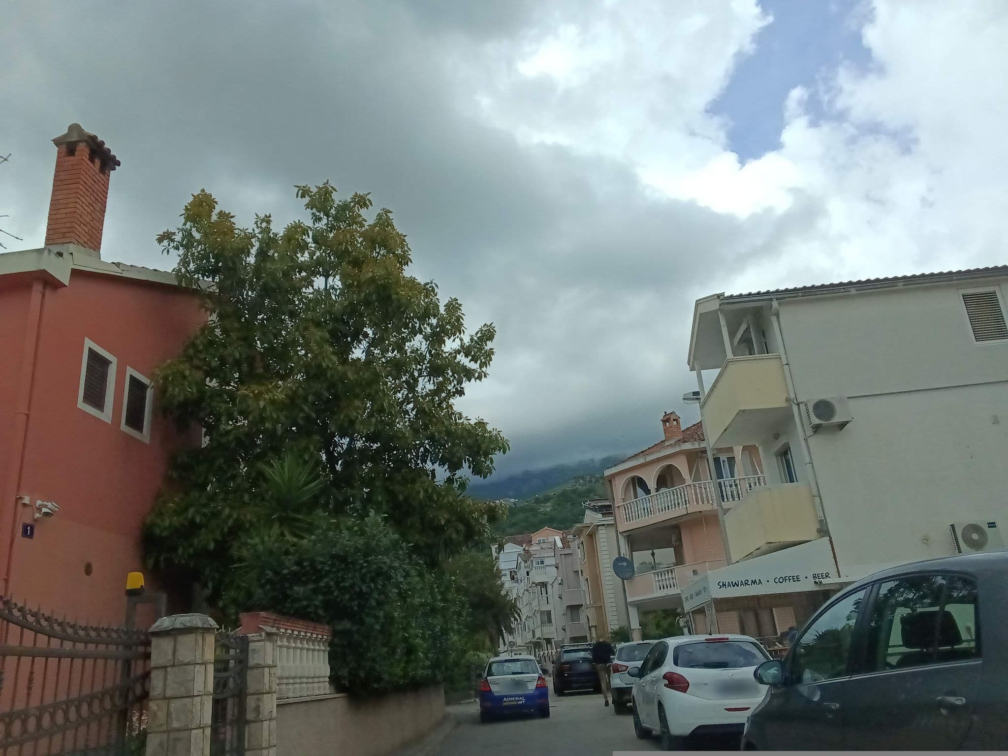Street view near Villa Miço (Villa Mico), Budva