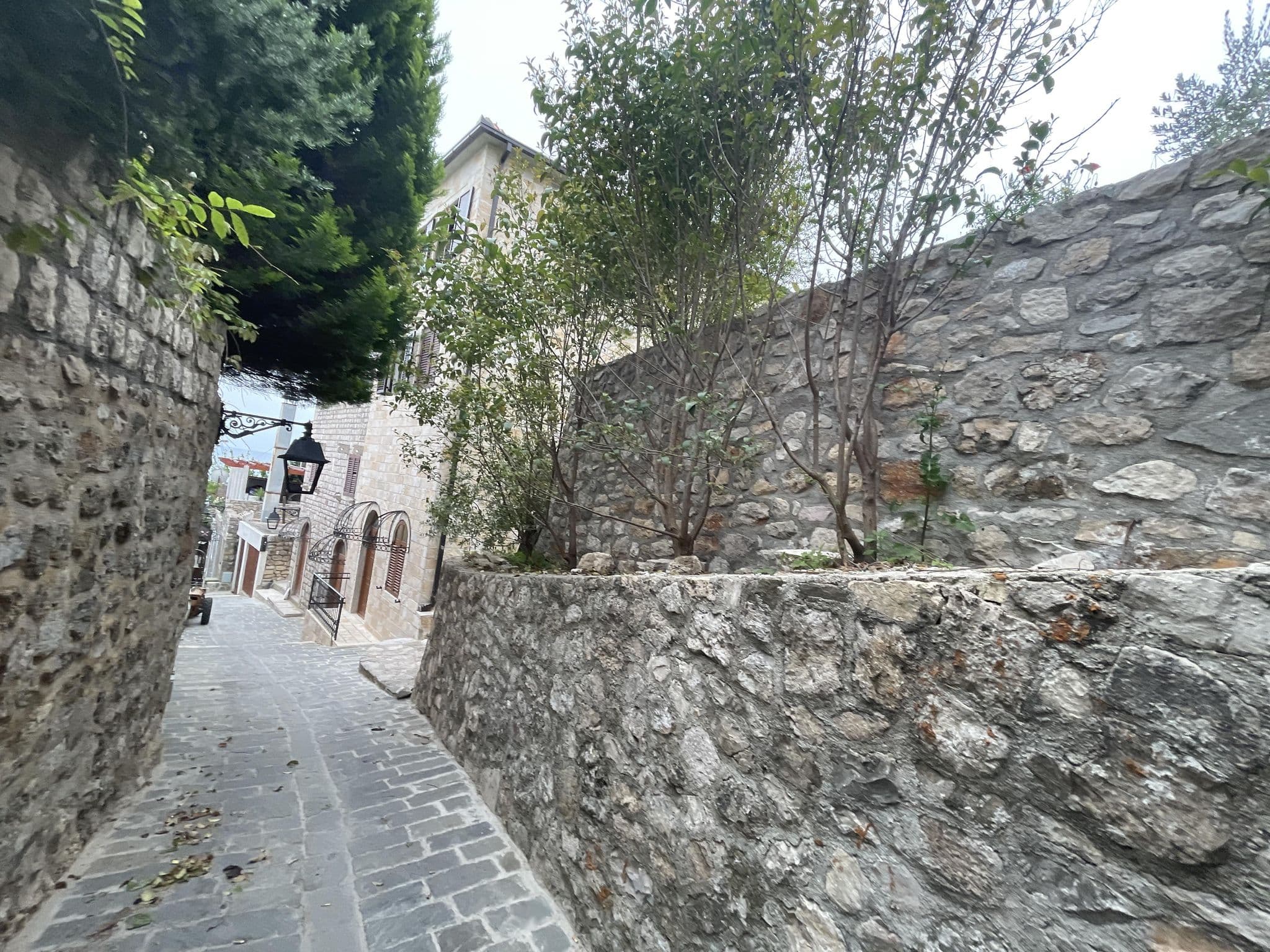Street view near Timoni, Ulcinj