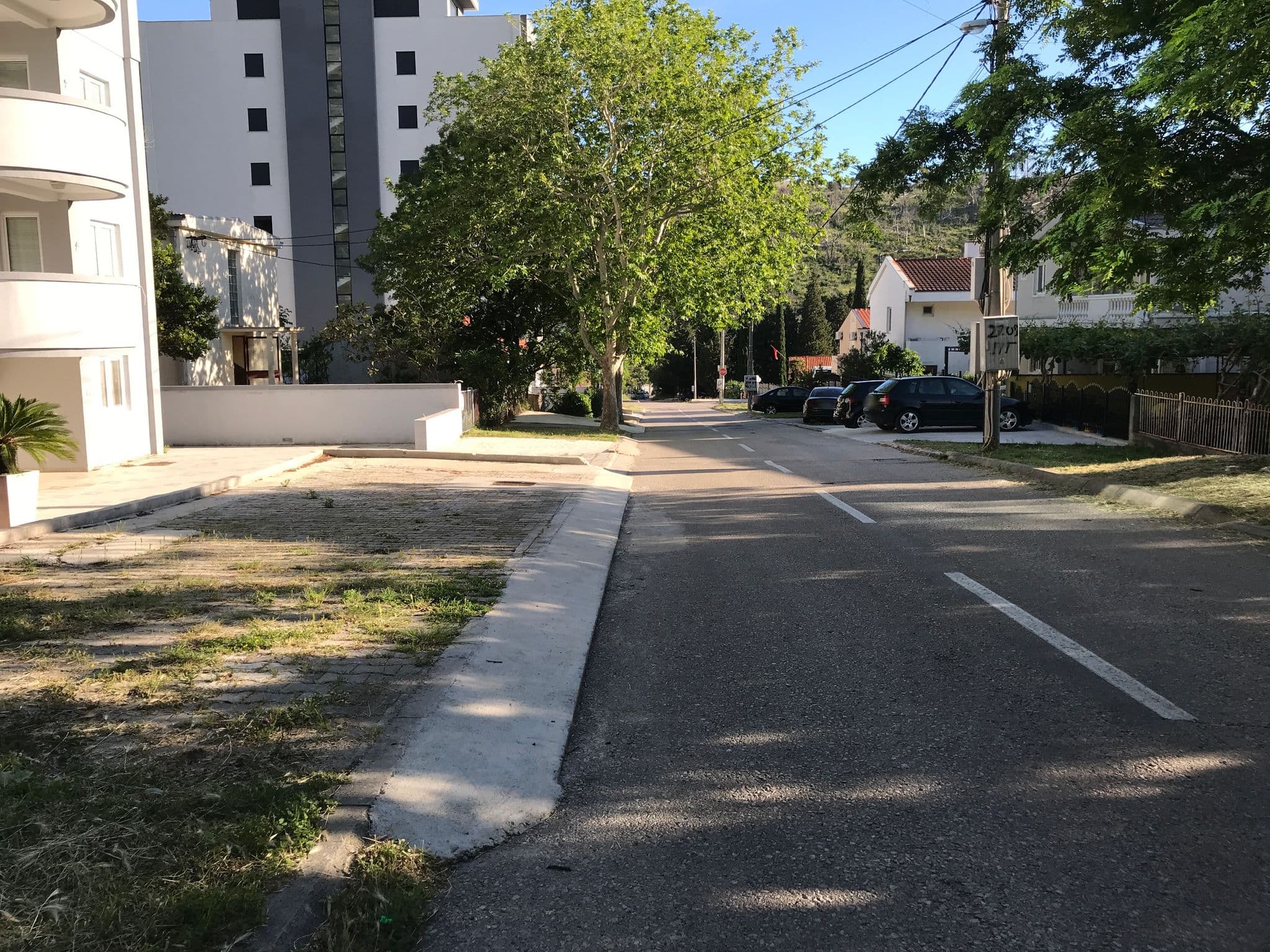Street view near Apartments Matkovic, Sutomore — © zmicier (CC BY-SA · Mapillary)