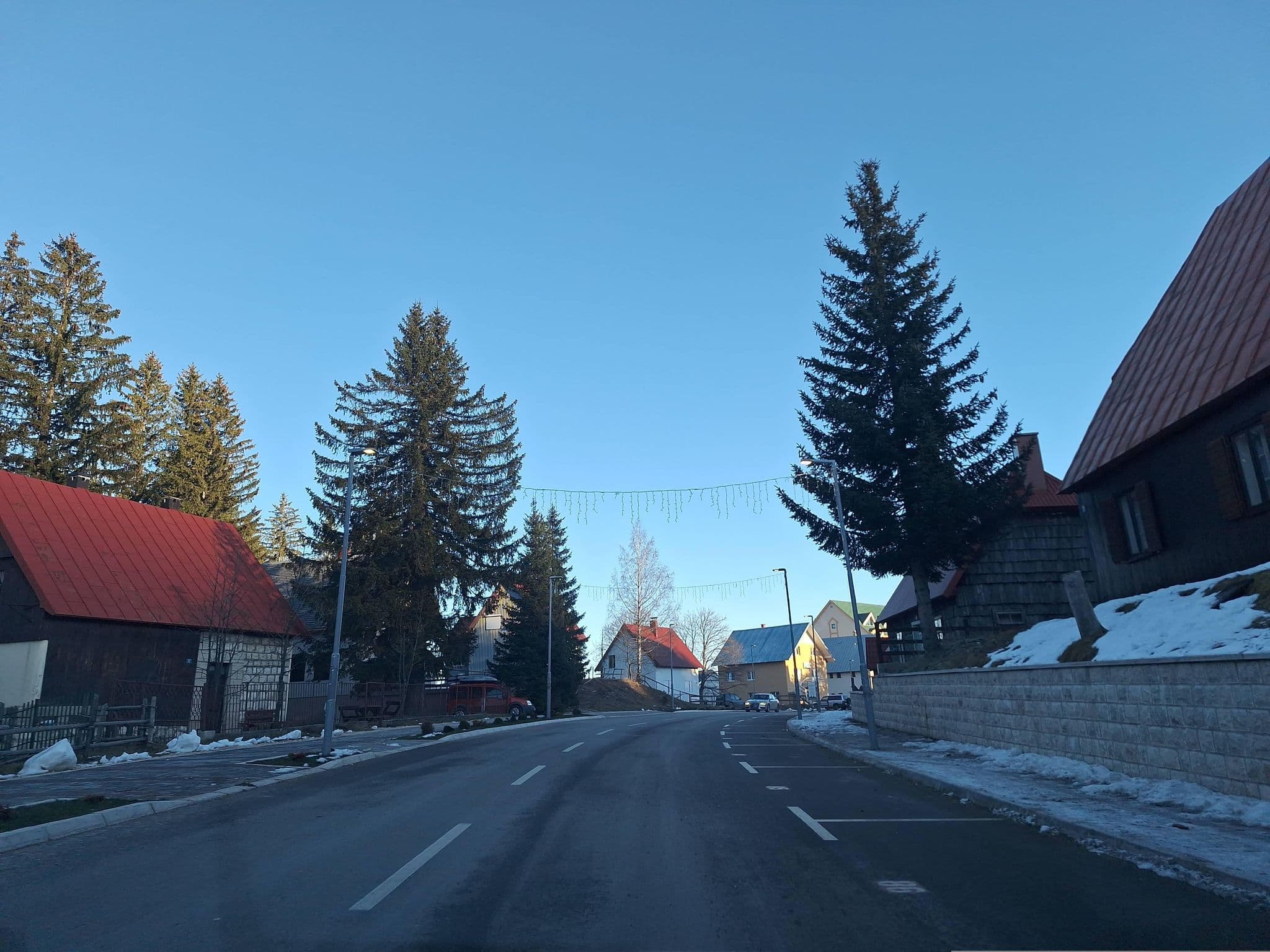 Street view near Durmitor, Žabljak — © gisbudva (CC BY-SA · Mapillary)