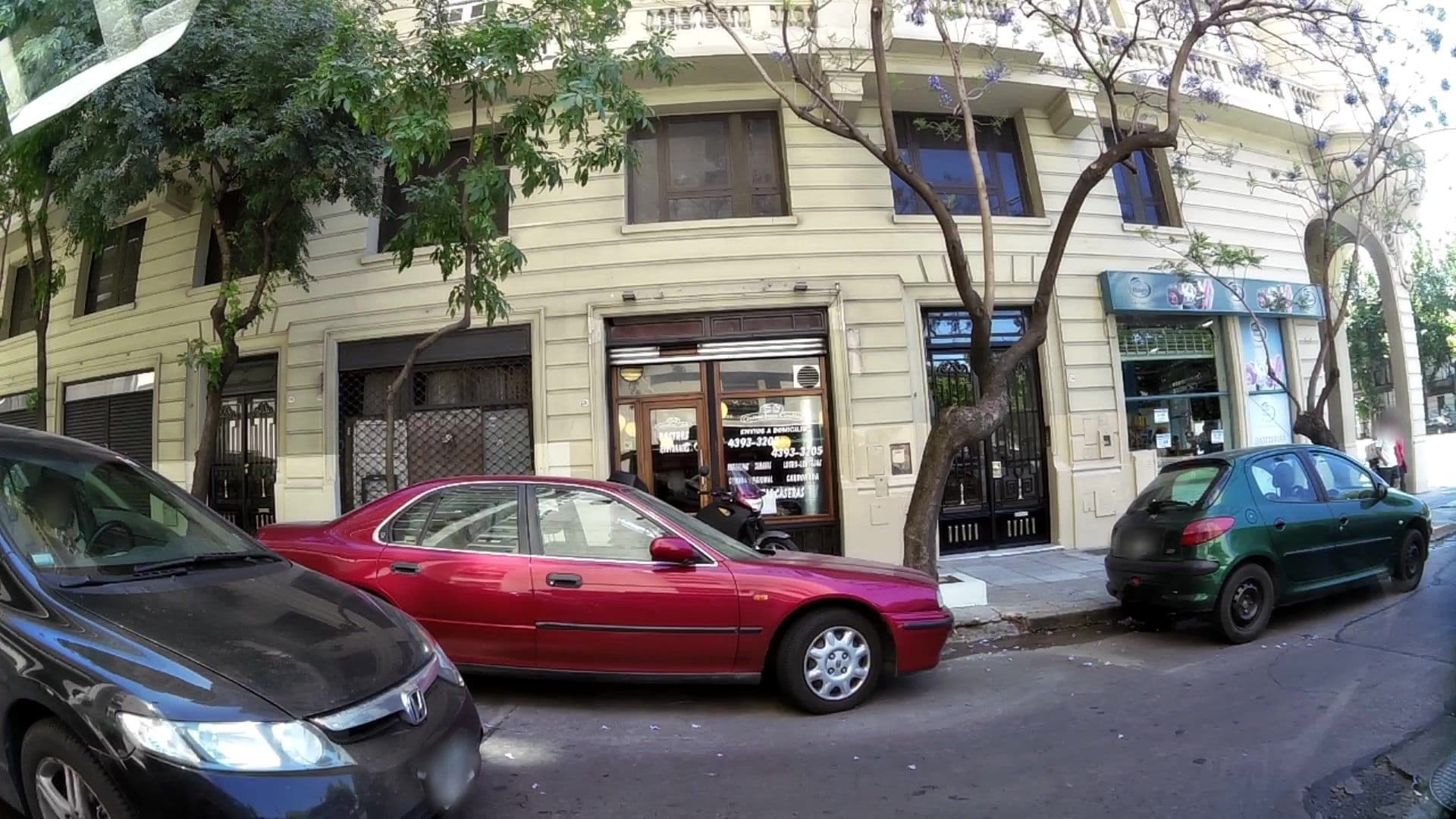 Street view near Feir's Park Hotel, Retiro — © kaartcam (CC BY-SA · Mapillary)
