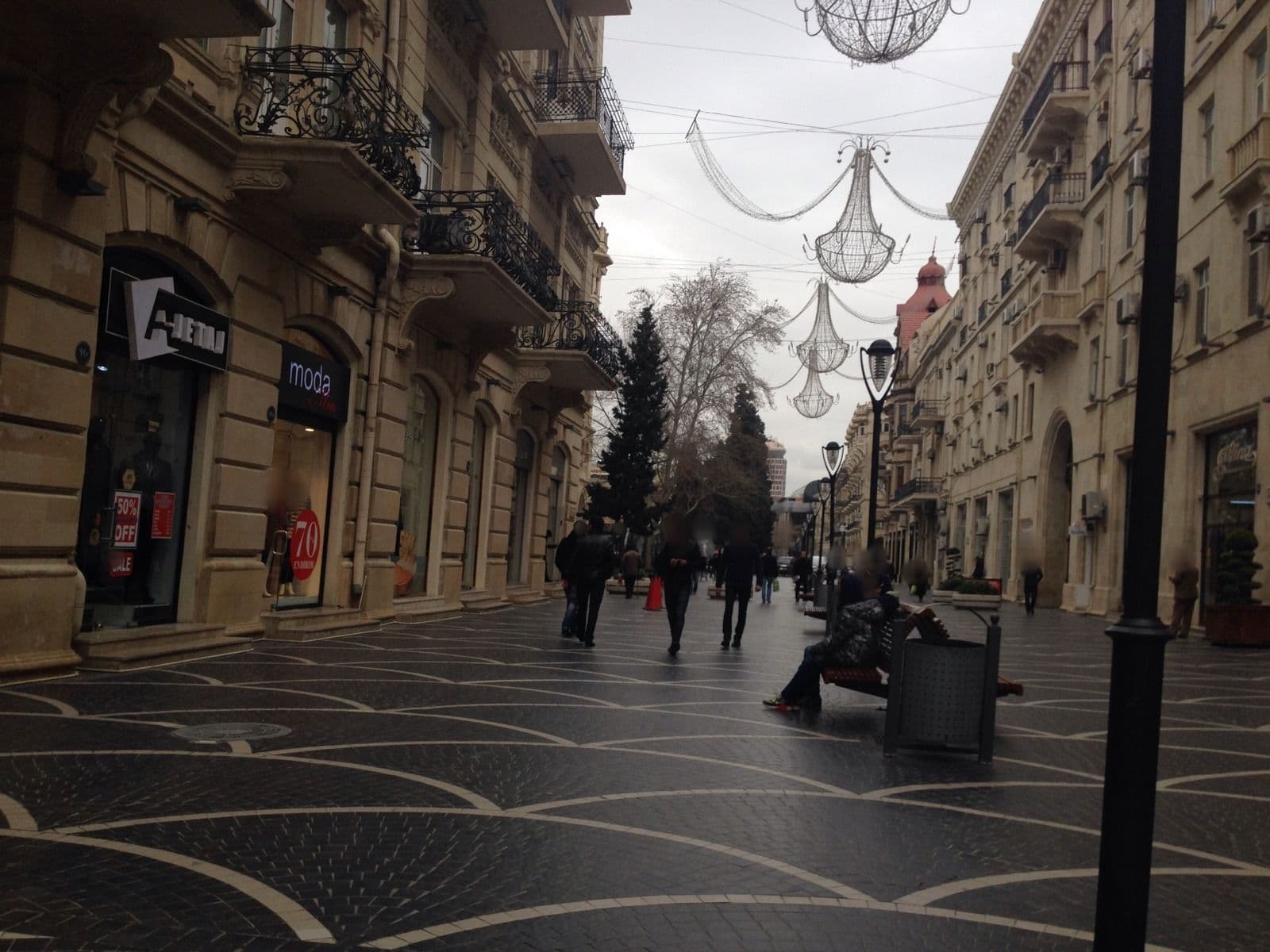 Street view near Shaan E Punjab Hostel, Baku — © geomapper69 (CC BY-SA · Mapillary)