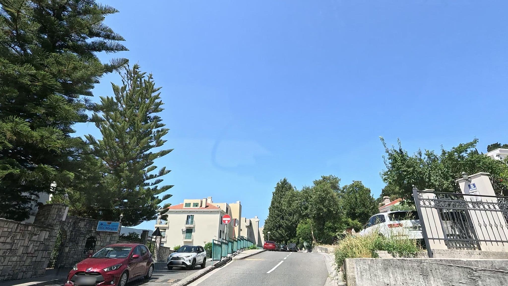 Street view near Vila Margot, Herceg Novi — © Cakalovski (CC BY-SA · Mapillary)