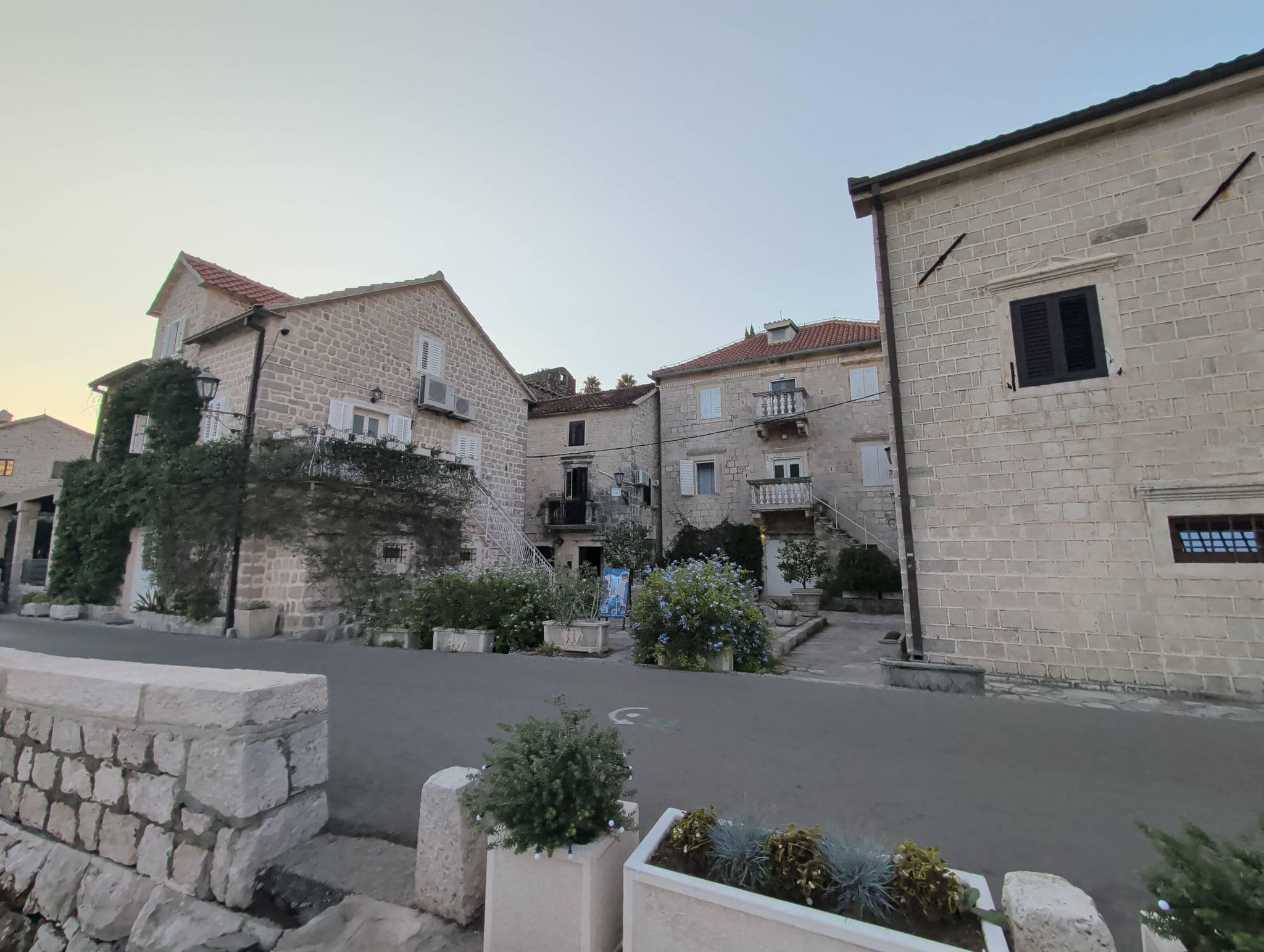 Street view near Villa Sunrise, Risan — © wallyhad (CC BY-SA · Mapillary)