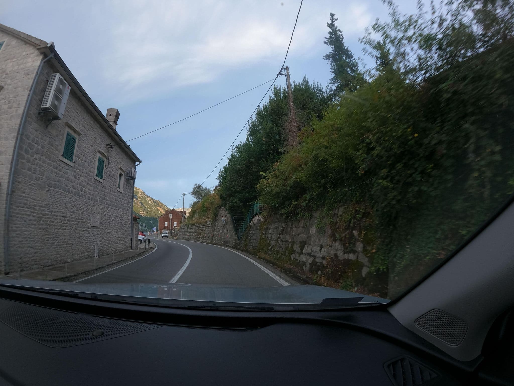 Street view near Villa Toma, Lipci — © borovac (CC BY-SA · Mapillary)
