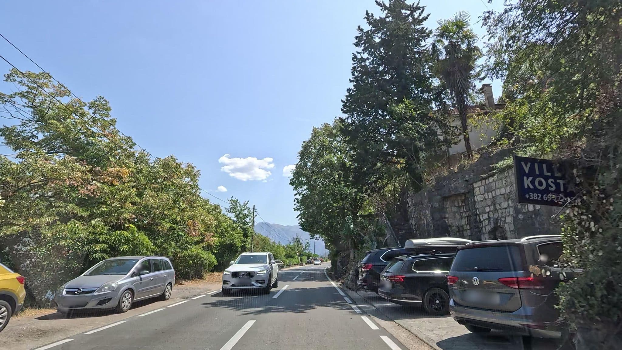 Street view near Villa Costa, Lipci — © Cakalovski (CC BY-SA · Mapillary)