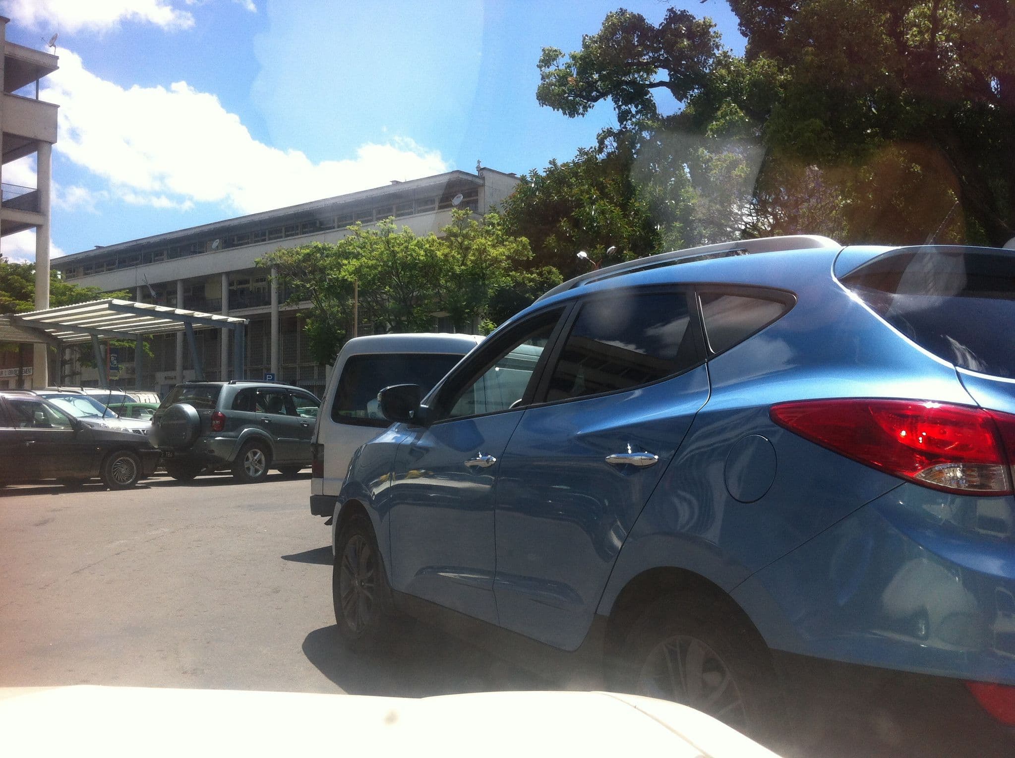Street view near Tana Hôtel, Antananarivo — © lacikrane (CC BY-SA · Mapillary)