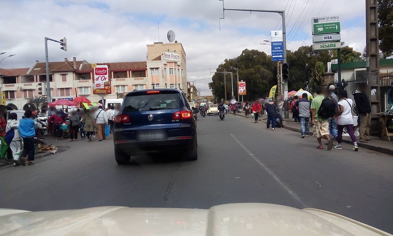 Street view near La Muraille de Chine, Antananarivo