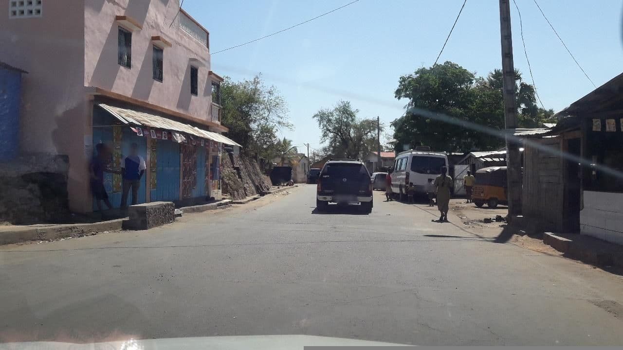 Street view near Hôtel Betsiboka, Maevatanana — © eric_s (CC BY-SA · Mapillary)