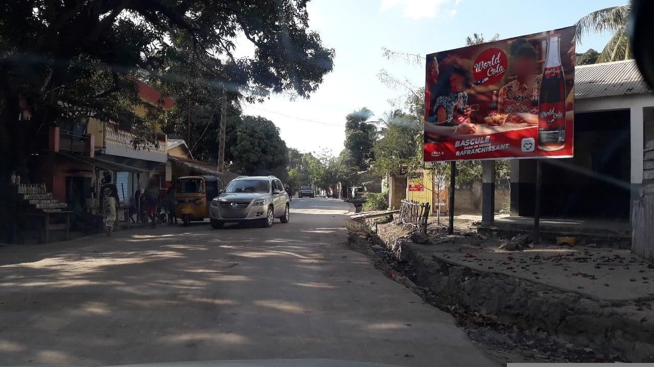 Street view near Le "Jade", Mahajanga — © eric_s (CC BY-SA · Mapillary)