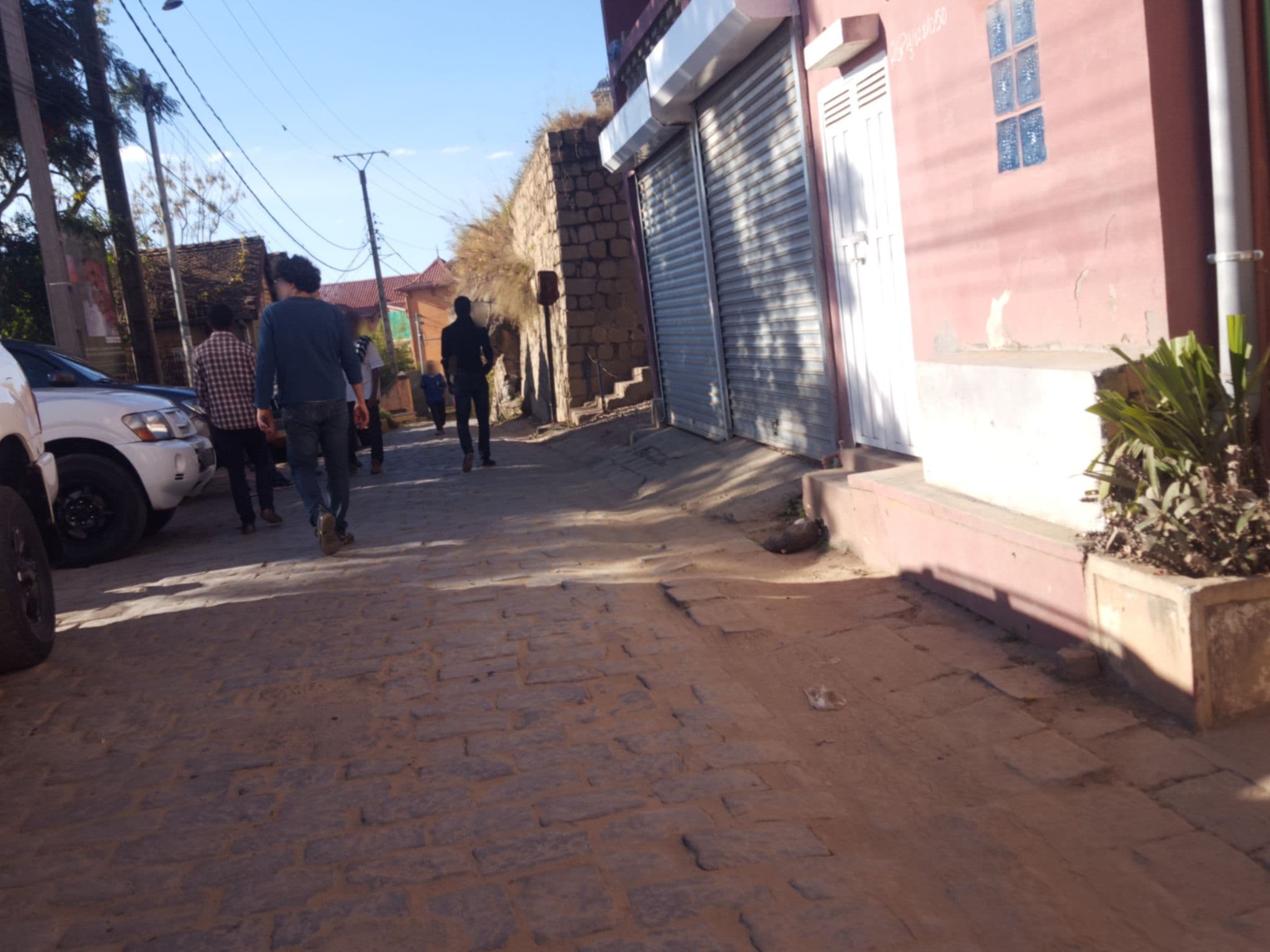 Street view near Lokanga, Antananarivo
