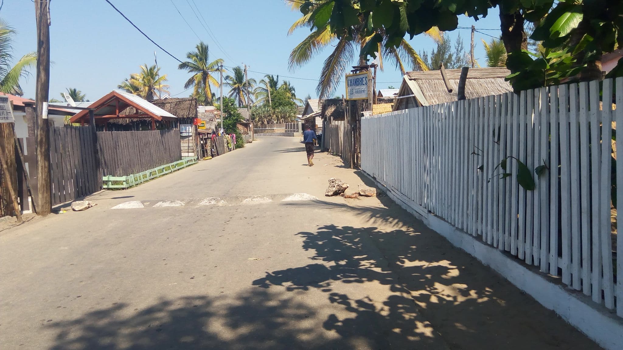 Street view near Le Cheval de Mer, Morondava — © tetegron (CC BY-SA · Mapillary)