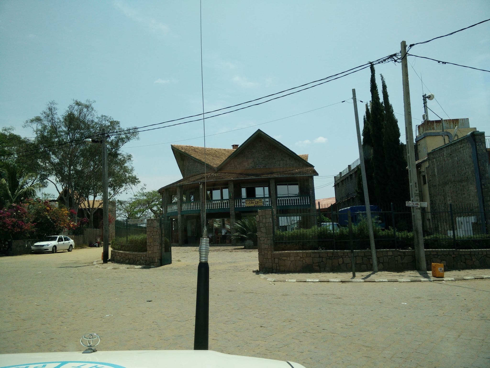 Street view near Chez Berny, Ranohira — © cartophyl (CC BY-SA · Mapillary)