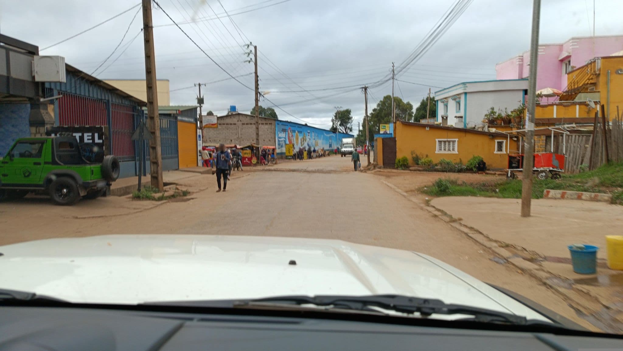 Street view near Blue Sky Hotel, Antsirabe — © andriambola (CC BY-SA · Mapillary)