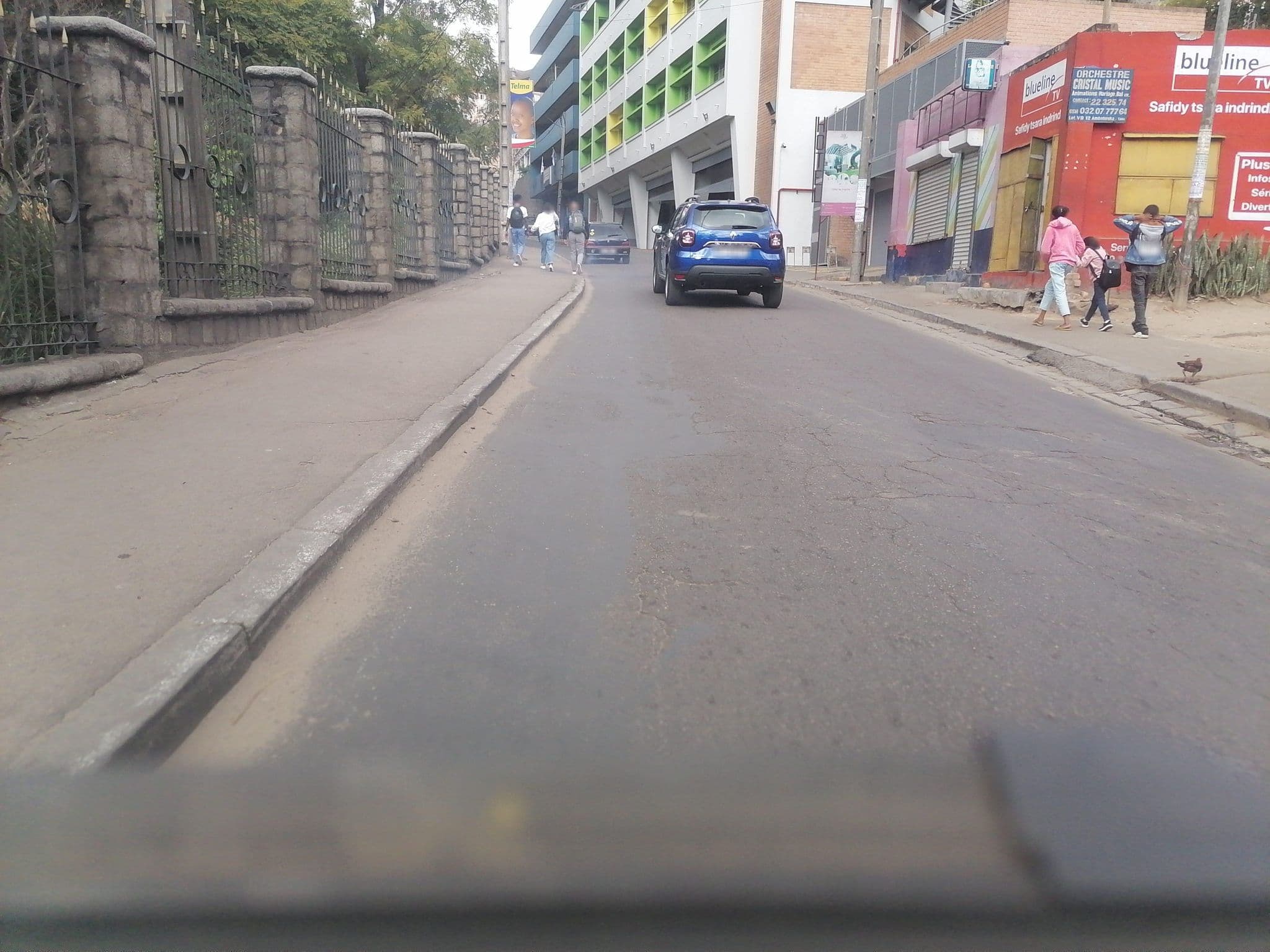 Street view near Maison Lovasoa, Antananarivo