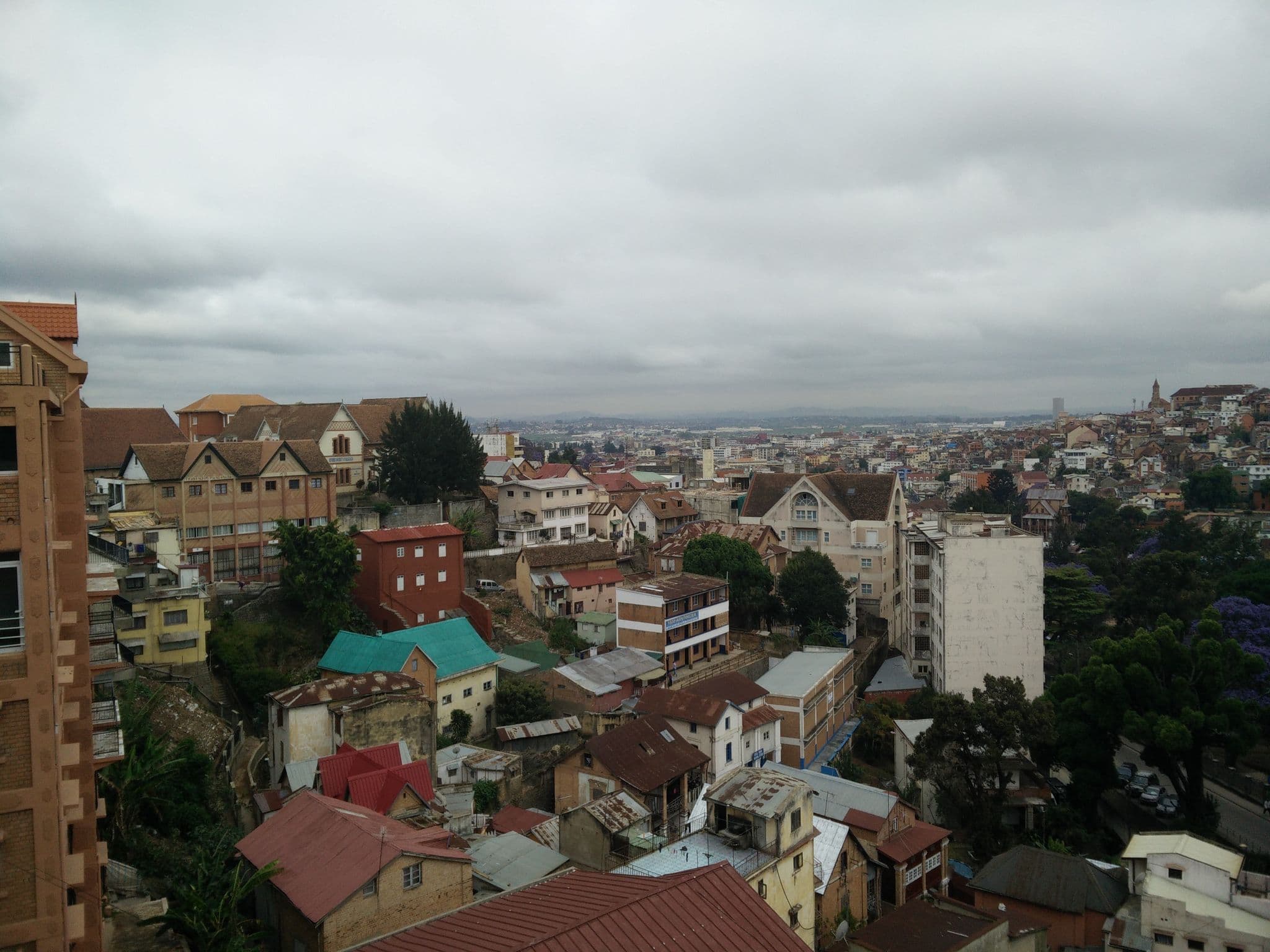 Street view near Hotel Restaurant Niaouly, Antananarivo — © cartophyl (CC BY-SA · Mapillary)