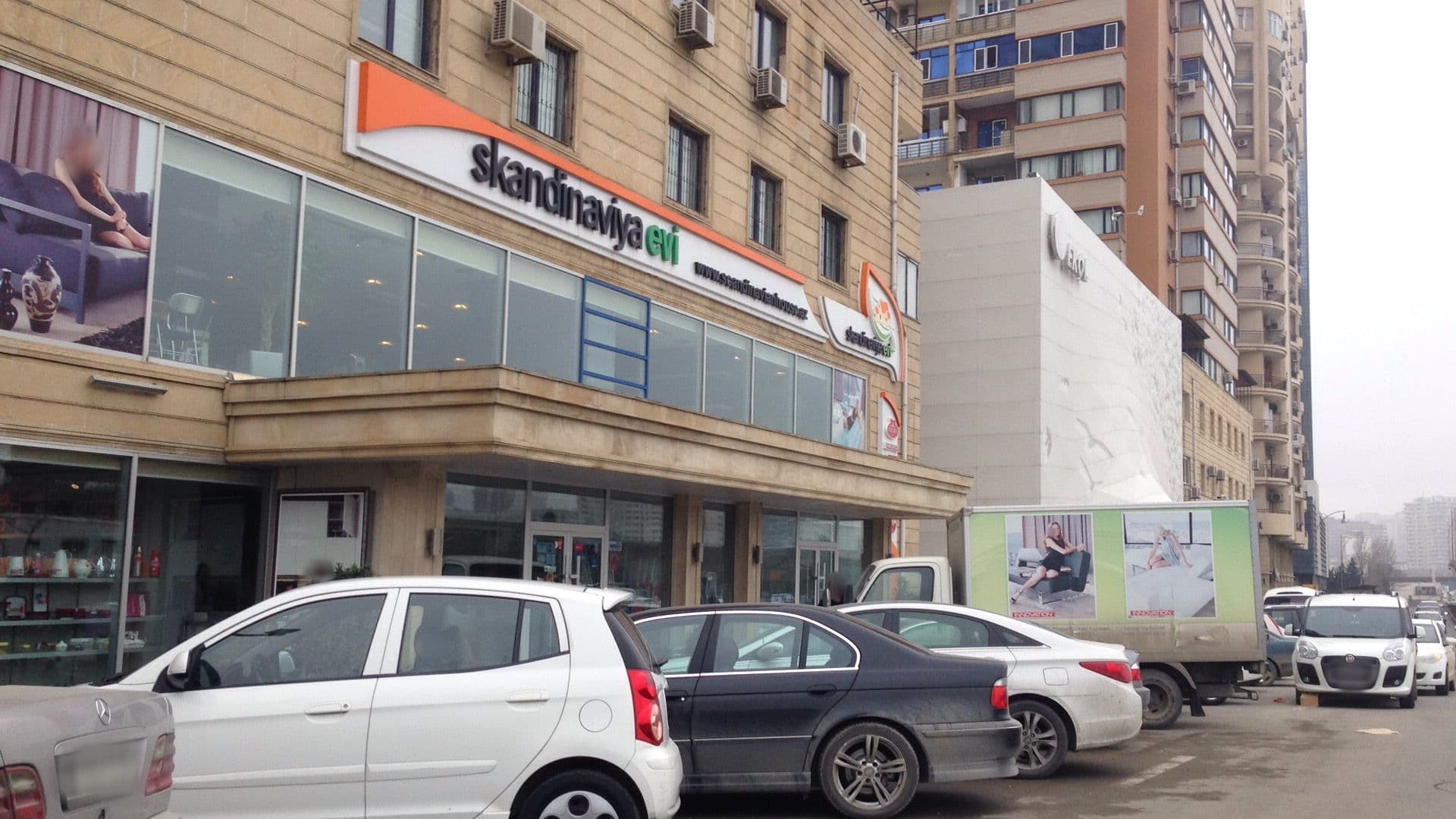 Street view near Terrace Hotel, Baku — © geomapper69 (CC BY-SA · Mapillary)