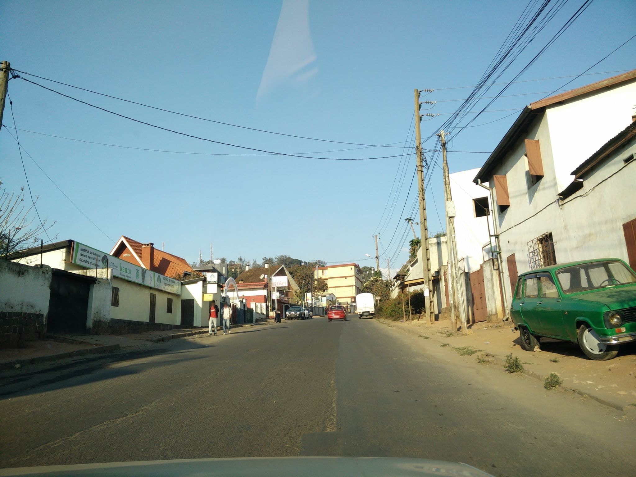 Street view near North Hotel, Antananarivo