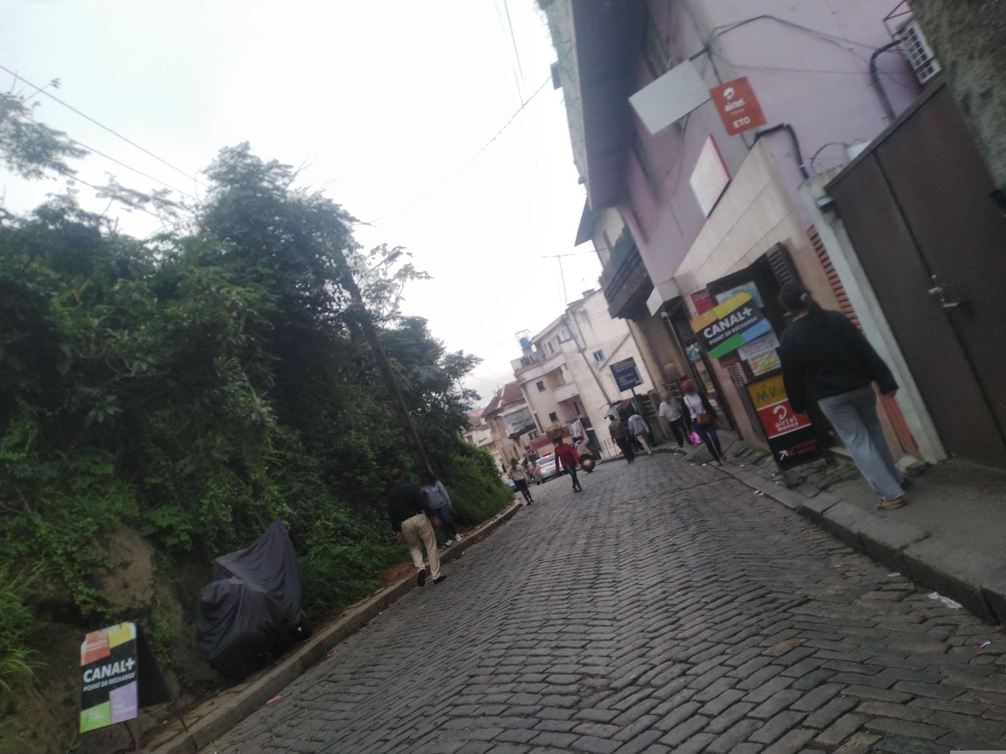 Street view near Pierre B&B, Antananarivo