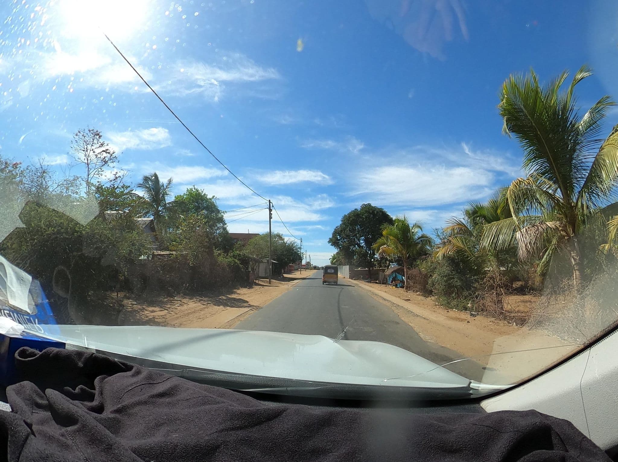 Street view near Kokolosy Hôtel, Ambato Boeny — © eric_s (CC BY-SA · Mapillary)