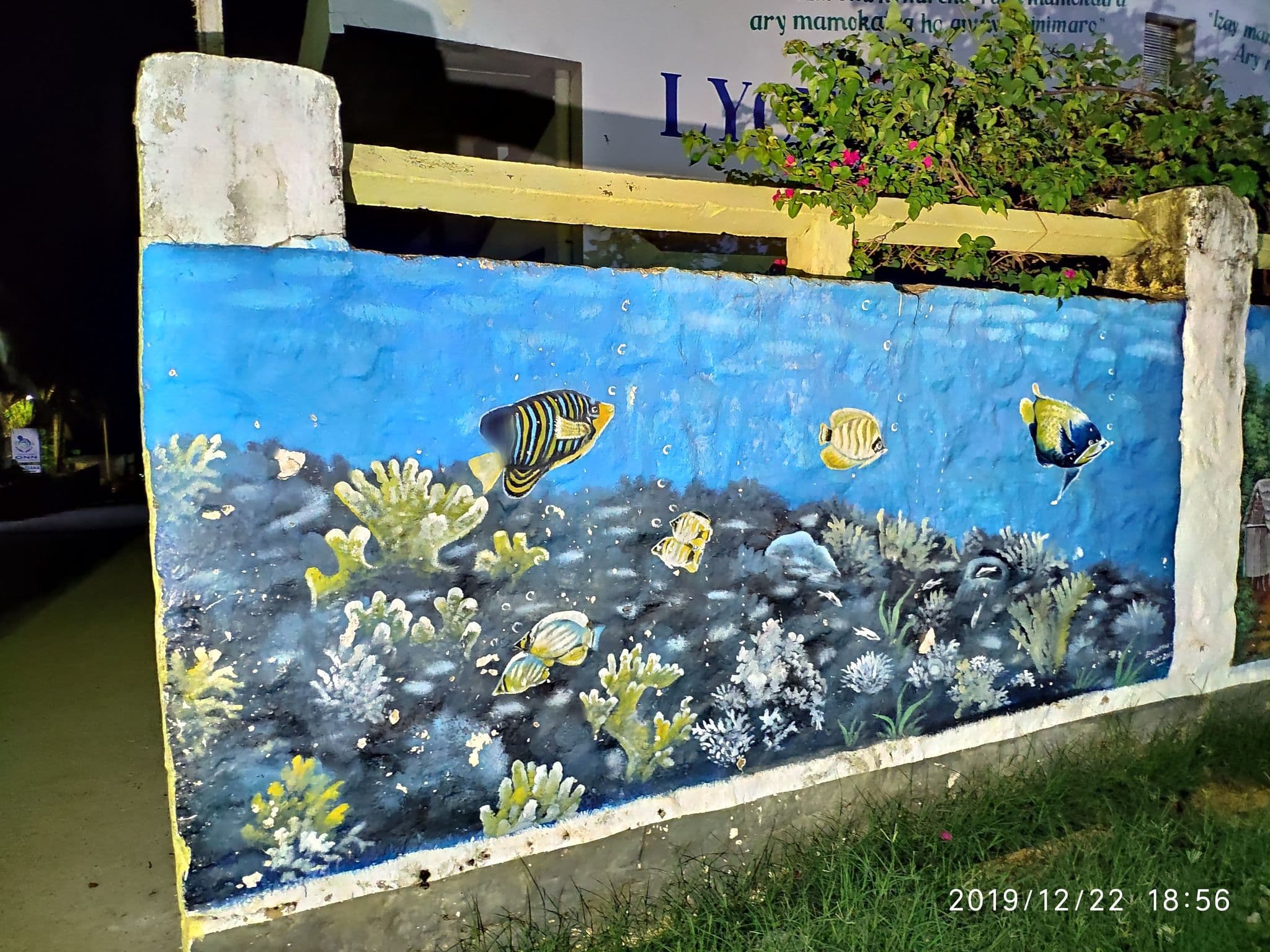 Street view near Centre catholique Lucien Botovasoa, Antsiranana — © km2bp (CC BY-SA · Mapillary)