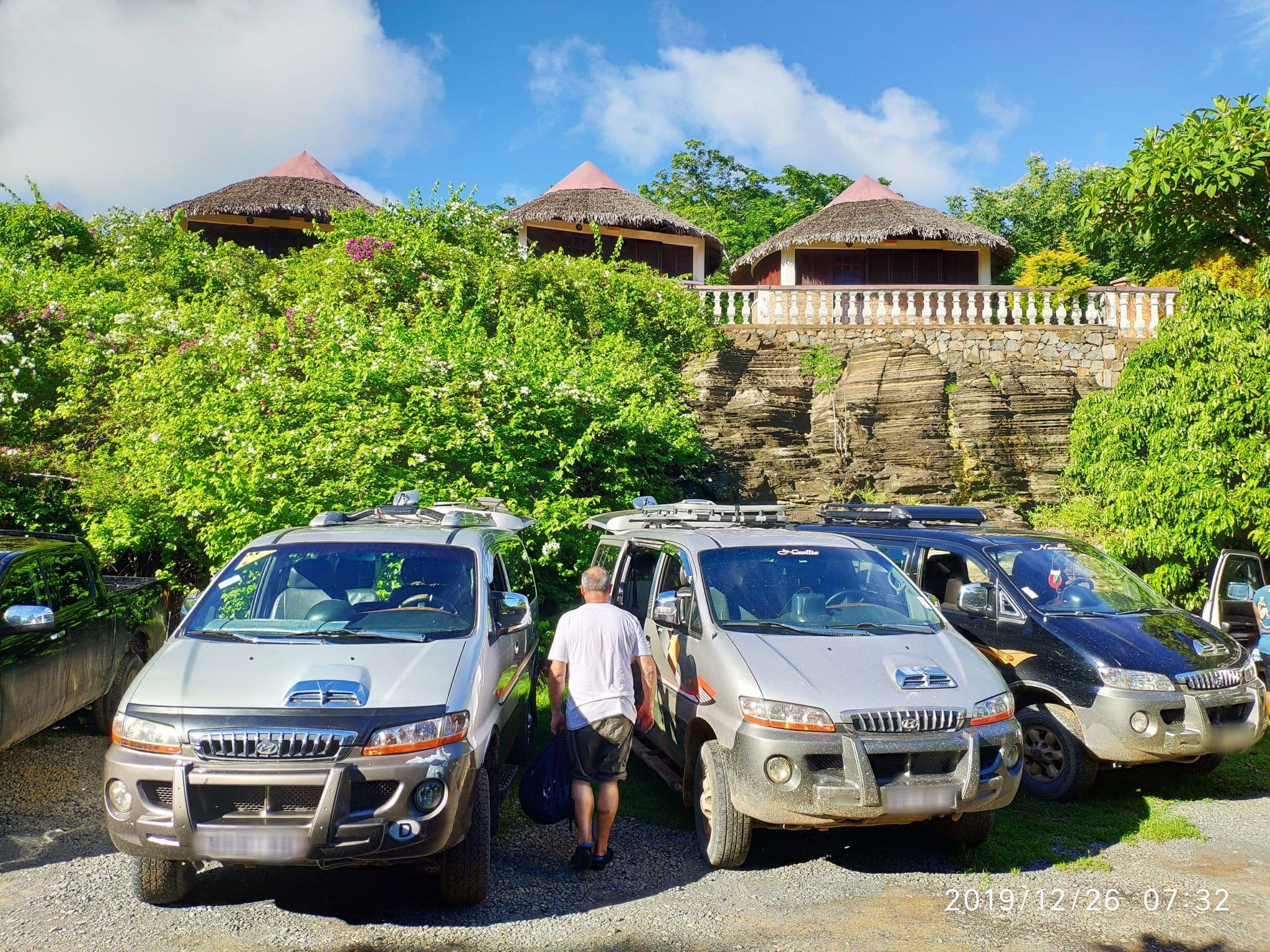 Street view near Bungalow 9, Ambanja — © km2bp (CC BY-SA · Mapillary)