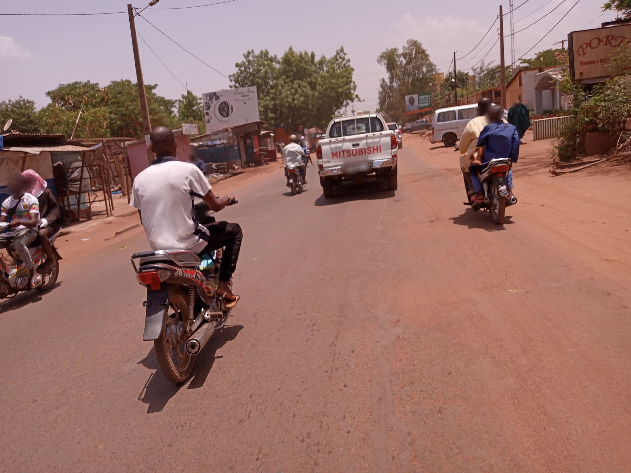 Street view near Hotel la Chaumiere, Bamako
