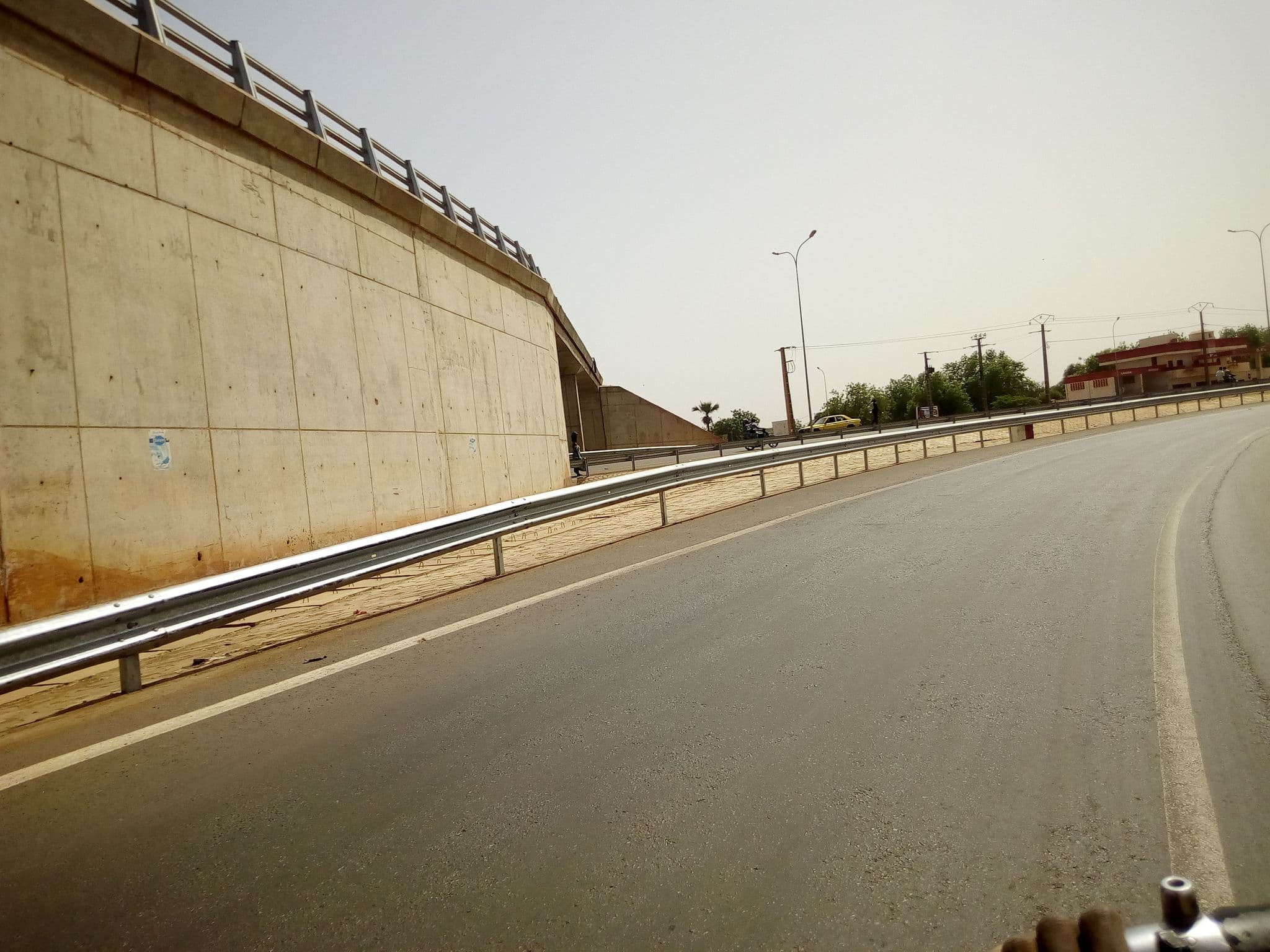 Street view near Hôtel Mivera, Pèlèngana — © jean (CC BY-SA · Mapillary)