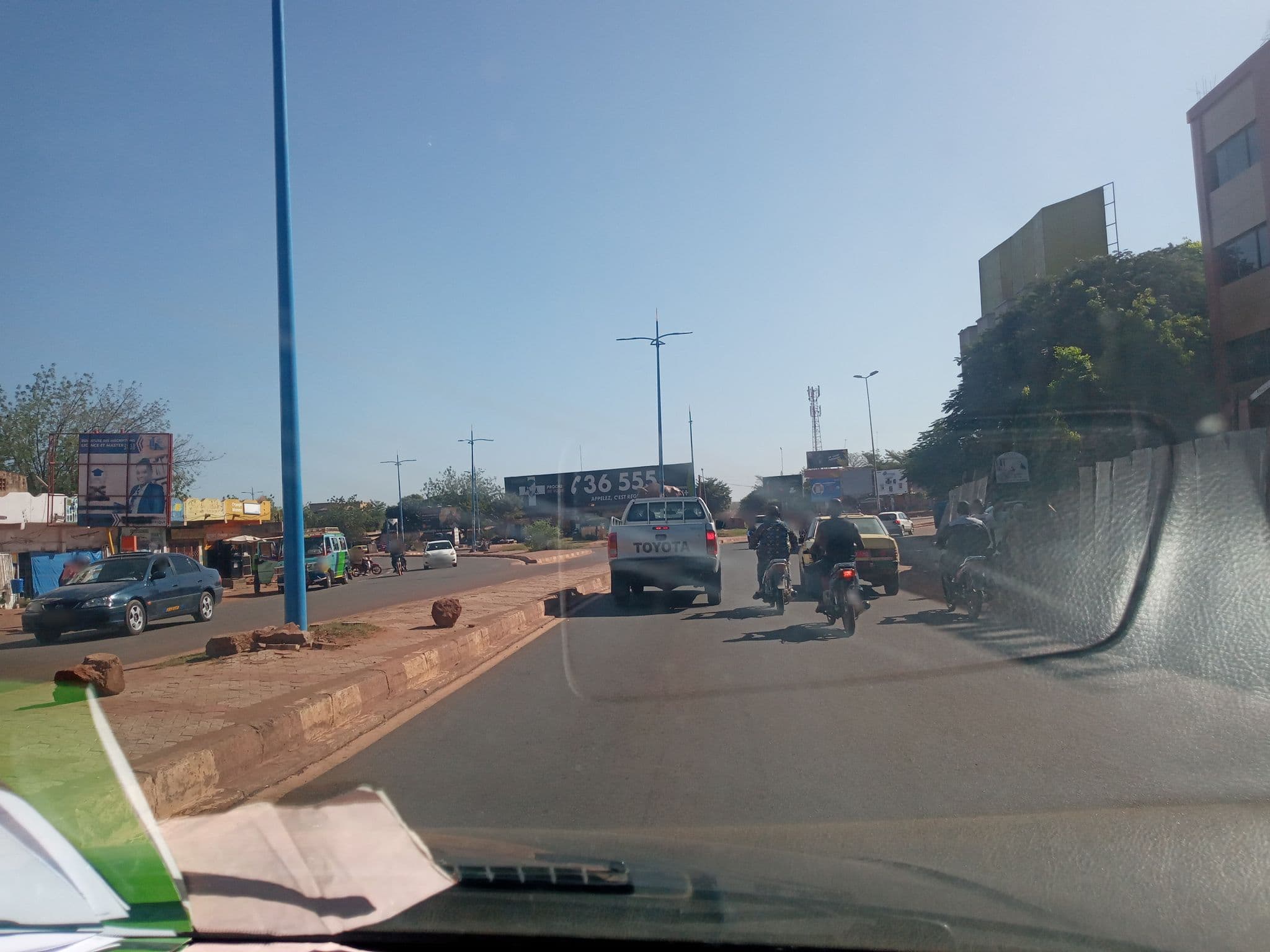 Street view near Hôtel Oumou Sangare, Bamako