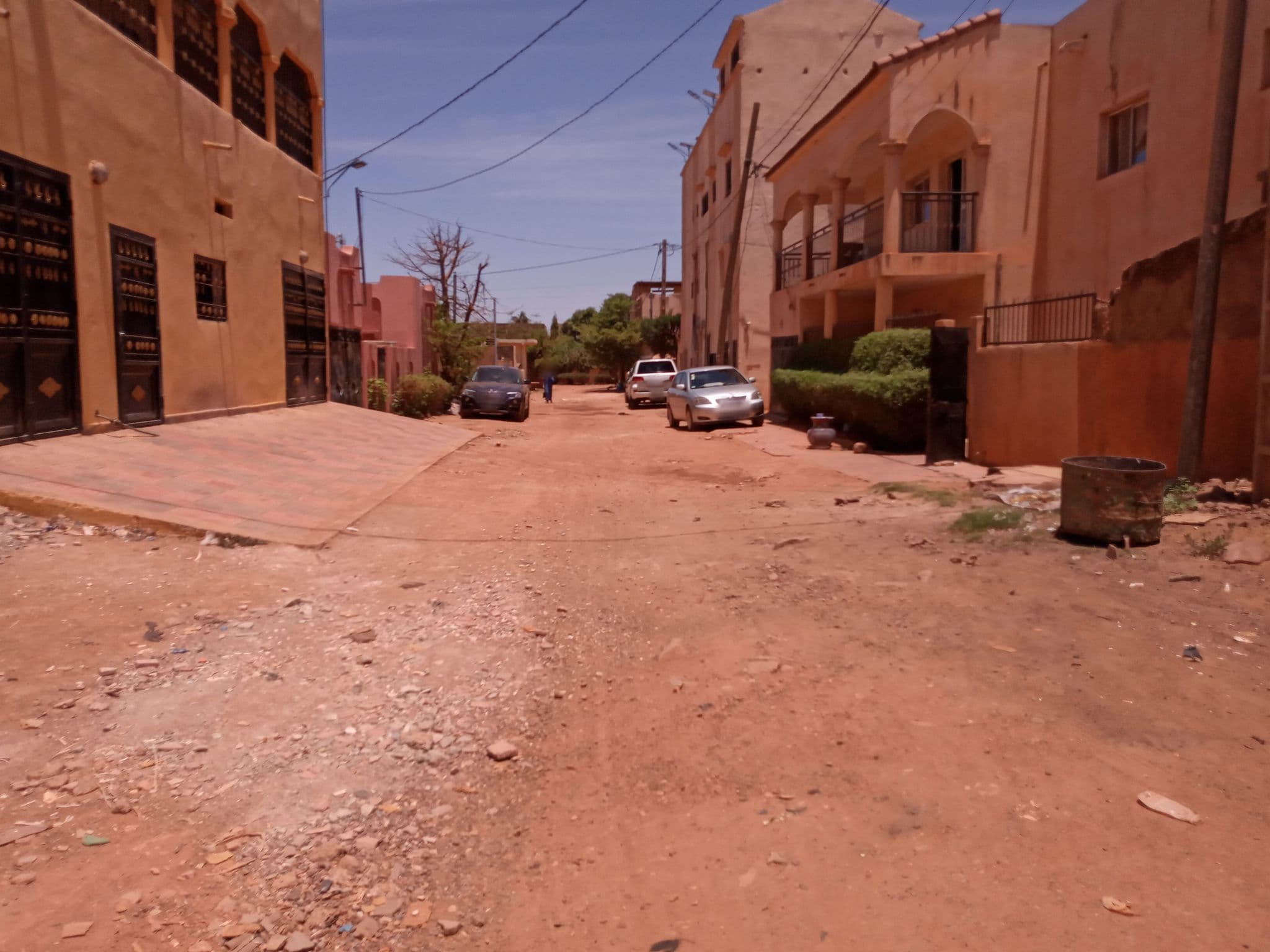 Street view near IBRAHIM SY, Bamako