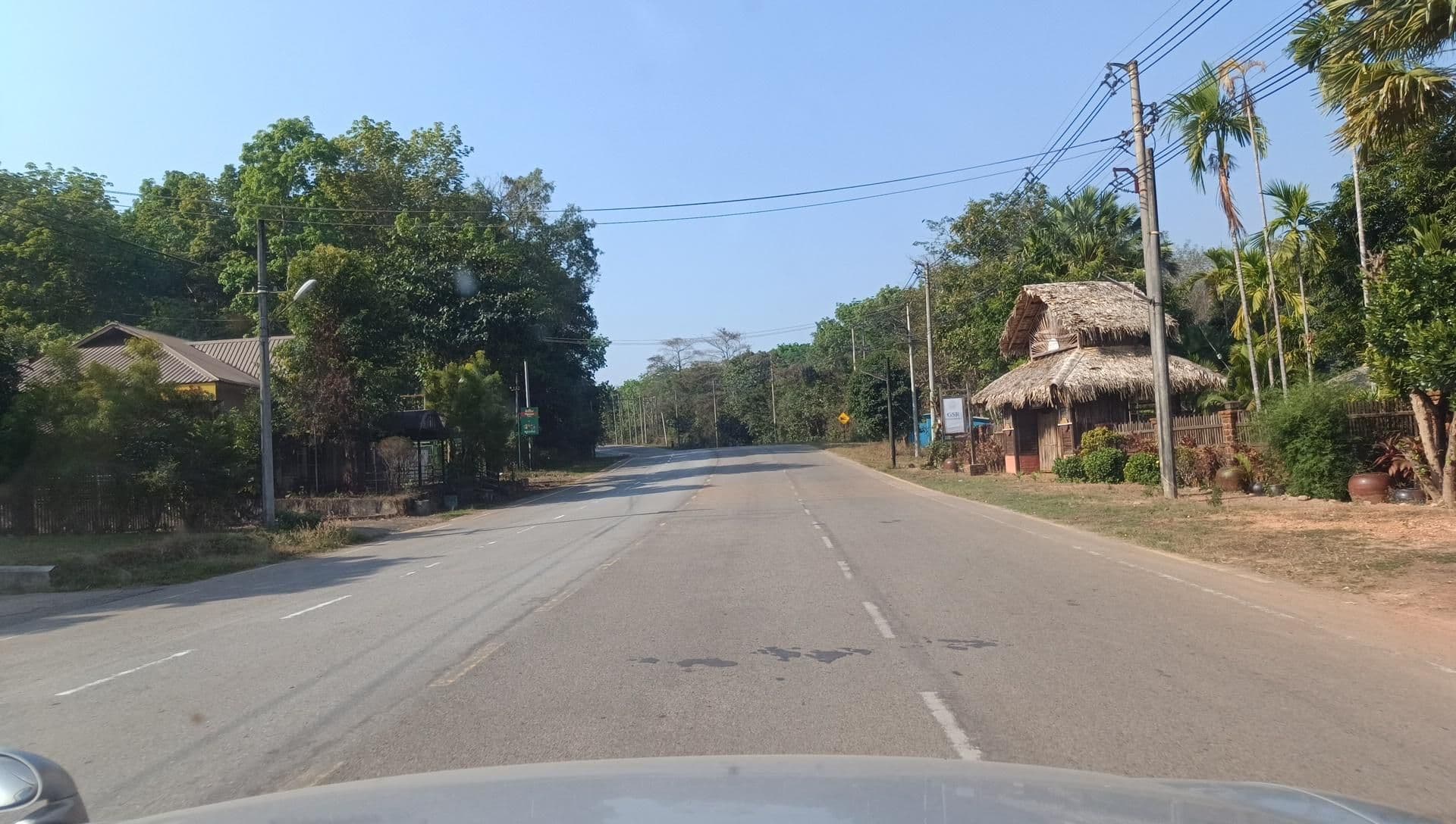 Street view near Golden Sunrise Hotel, Kyaikto — © roadroid (CC BY-SA · Mapillary)