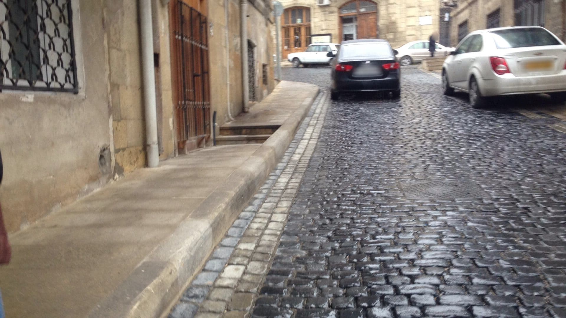 Street view near West End, Badamdar — © geomapper69 (CC BY-SA · Mapillary)