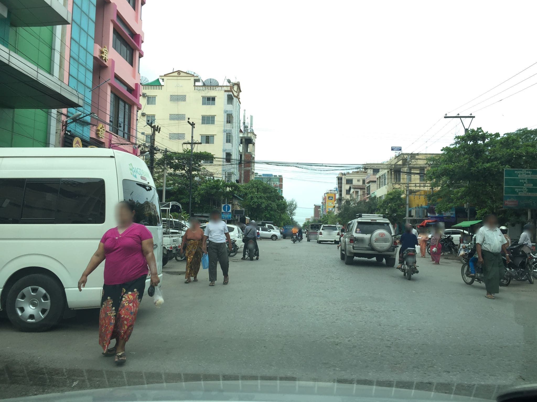 Street view near Bonanza Hotel, Mandalay