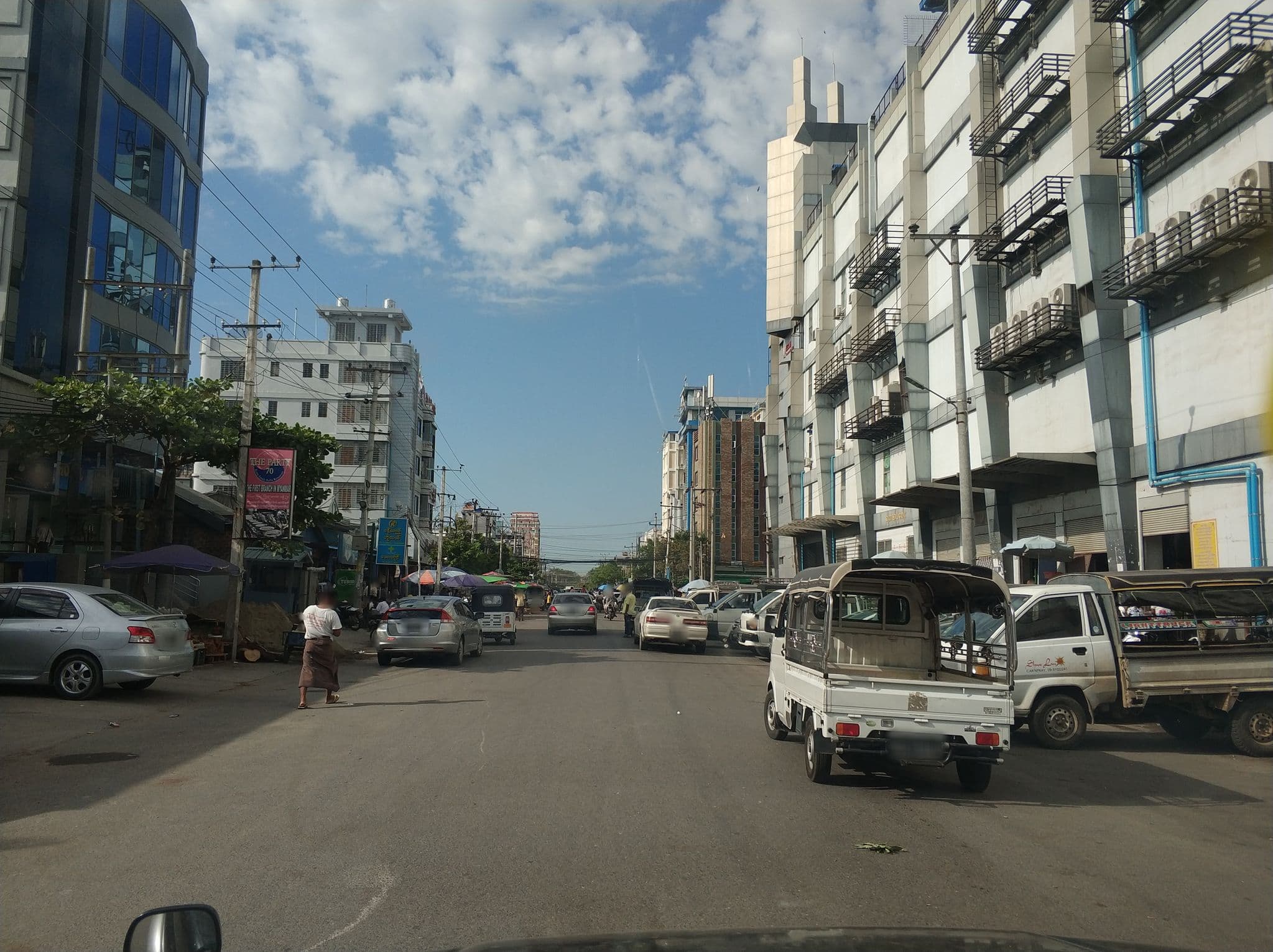 Street view near Royal Diamond Hotel, Mandalay
