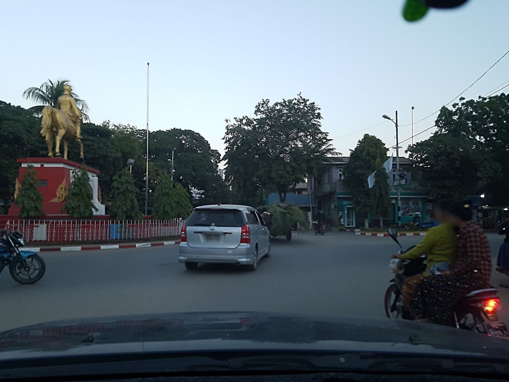 Street view near Hotel Chindwin, Monywa — © winlwin (CC BY-SA · Mapillary)