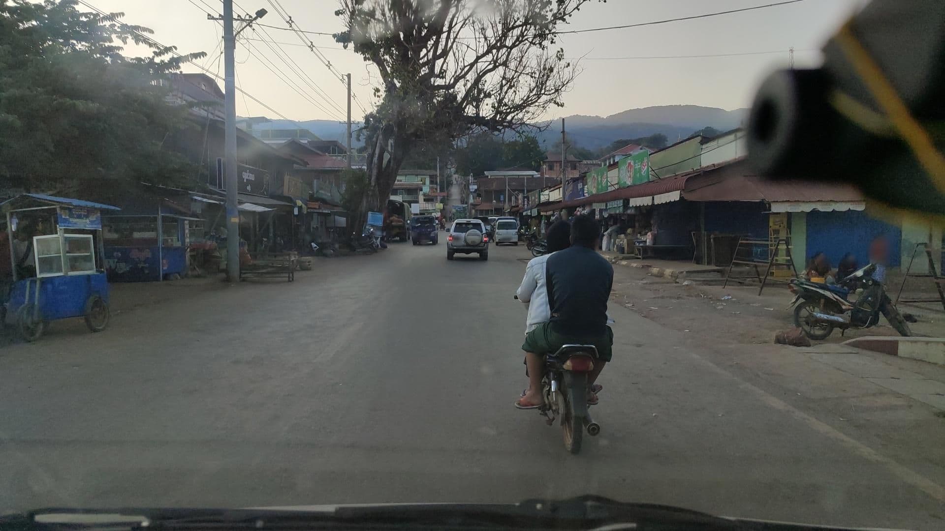 Street view near Myit Phyar Zaw Gyi, Ingaung — © roadroid (CC BY-SA · Mapillary)
