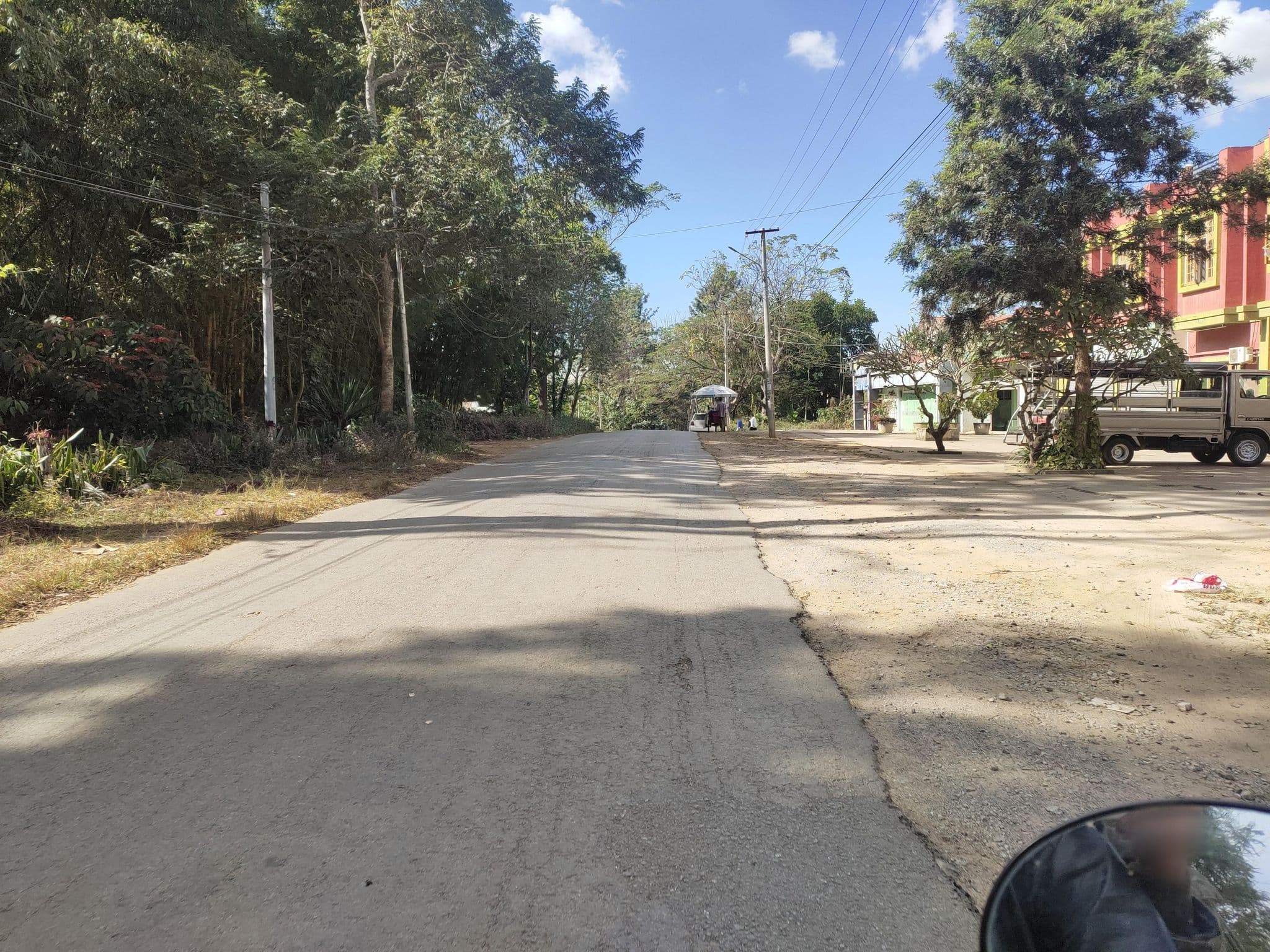 Street view near Su Pyay Sone Hotel, Pyin Oo Lwin — © happysmile (CC BY-SA · Mapillary)