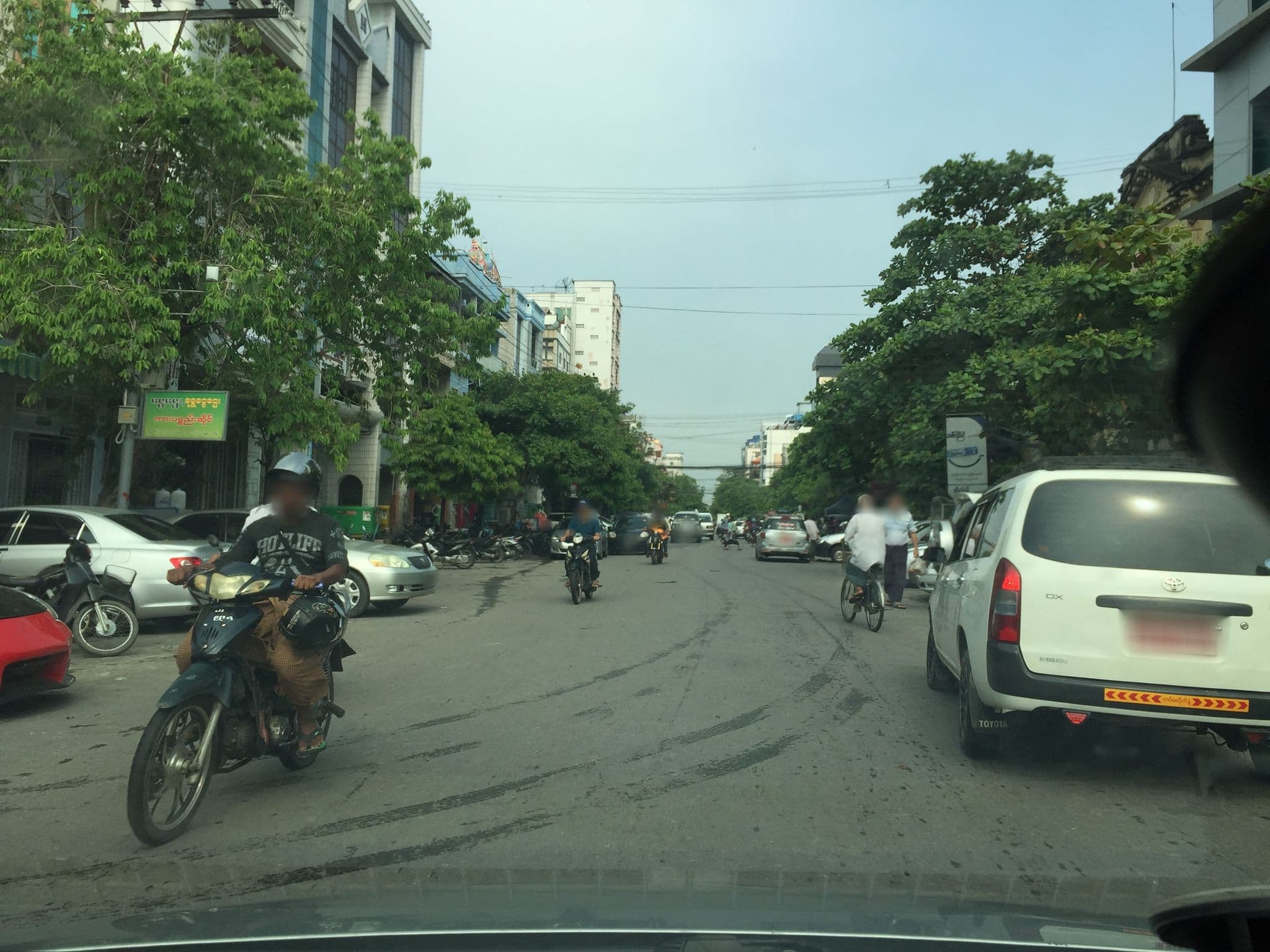 Street view near DREAM HOTEL, Mandalay