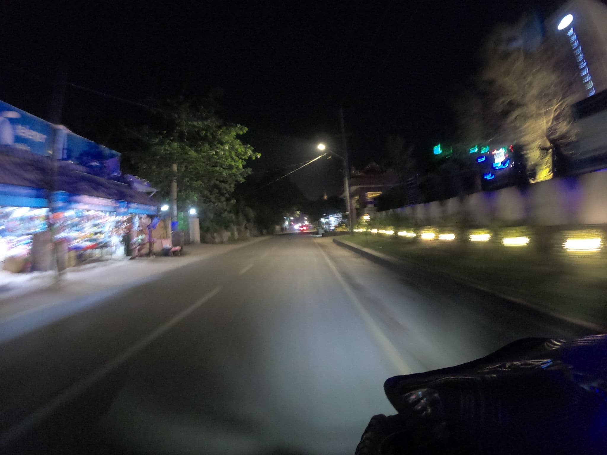 Street view near Thuwunnabumi Hotel, Thaton — © thohi (CC BY-SA · Mapillary)