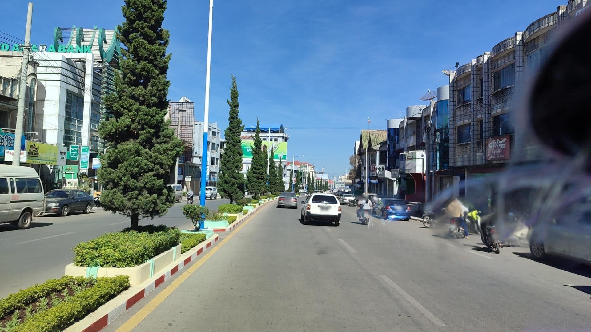 Street view near Sun Minn Hotel & Restaurant, Taunggyi — © roadroid (CC BY-SA · Mapillary)