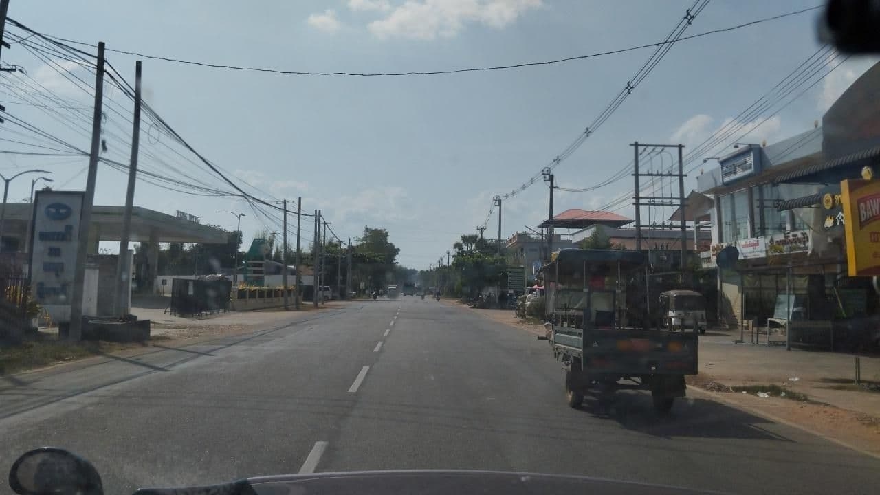 Street view near Hong Tha Yaw, Mawlamyine — © roadroid (CC BY-SA · Mapillary)
