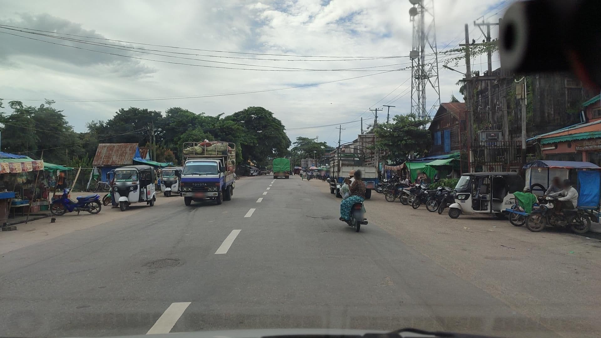 Street view near Okkan, Tharyarwady — © roadroid (CC BY-SA · Mapillary)