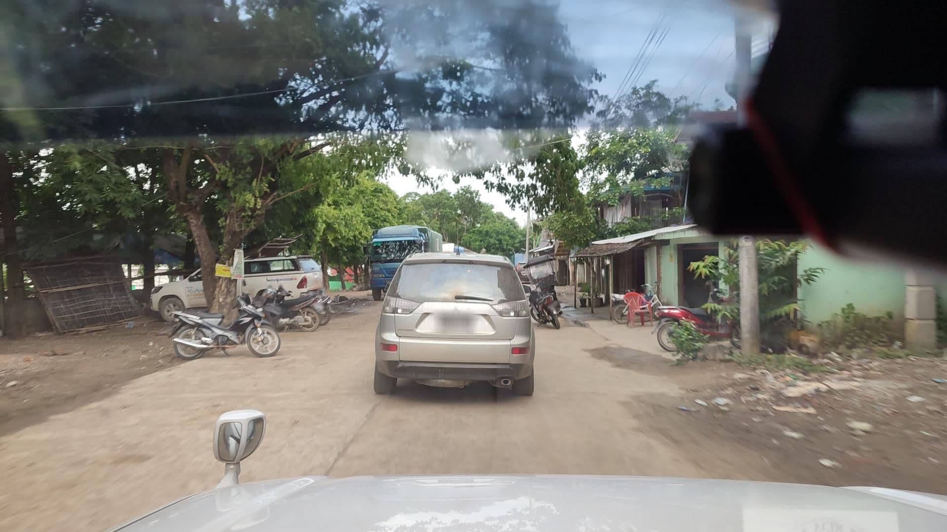Street view near Ko kyaw gyi, Buthidaung Town — © roadroid (CC BY-SA · Mapillary)